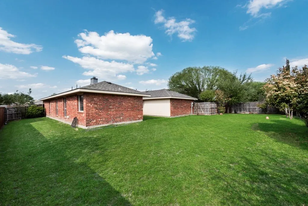 Single Family Residence For Rent in Collin County , 506 Pecos Path Drive, Murphy, Texas 75094, 4 Bedroom, 2 Bathroom, 2 Garage spaces, 2,163 Sqft, built in 2001, mls#21370899, Real Estate Agent in Murphy, Homes For Rent in Collin county, Homes For Rent in Murphy, Realtor in Murphy Texas, Real Estate Brokerage Independent Realty Texas, Luminita Cordes Realtor