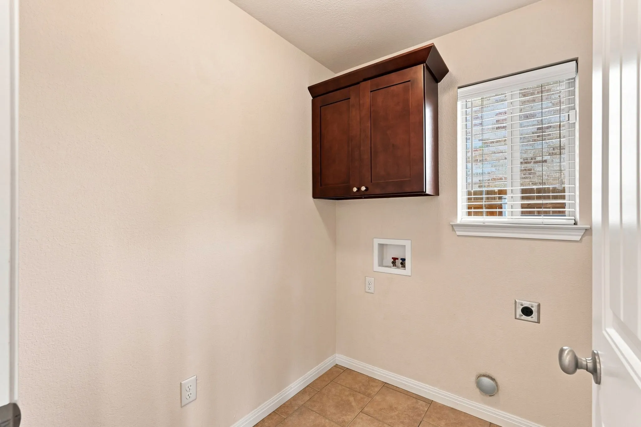 Single Family Residence For Sale in Taylor County , 3425 Firedog Road, Abilene, Texas 79606, 3 Bedroom, 2 Bathroom, 2 Garage spaces, 1,590 Sqft, built in 2014, mls#21374409, Real Estate Agent in Abilene, Homes For Sale in Taylor county, Homes For Sale in Abilene, Realtor in Abilene Texas, Real Estate Brokerage Independent Realty Texas, Luminita Cordes Realtor
