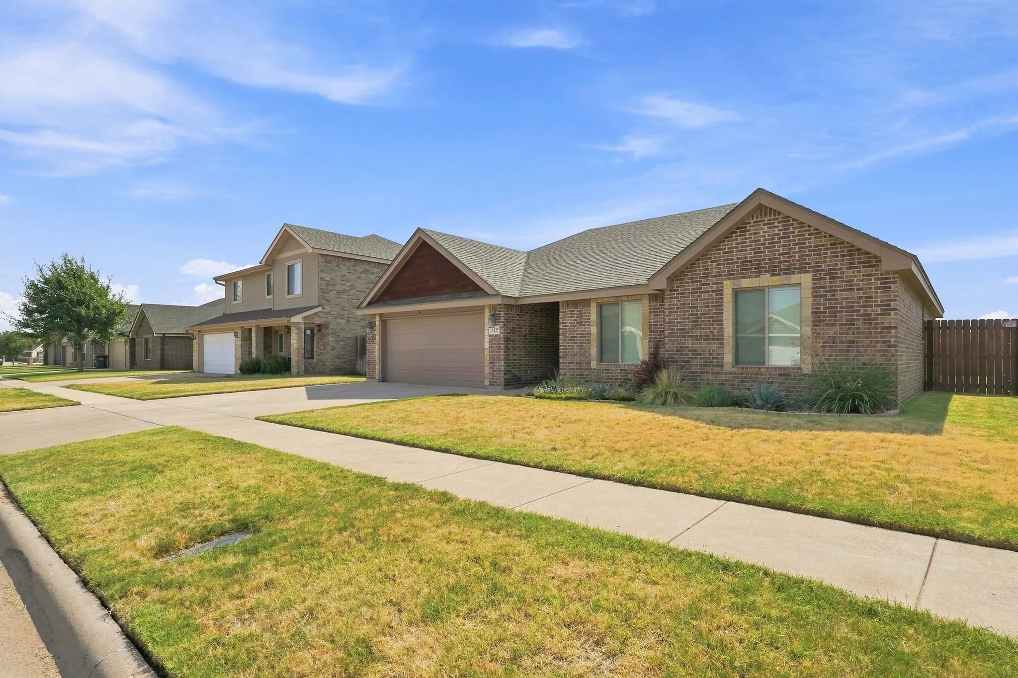 Single Family Residence For Sale in Taylor County , 3425 Firedog Road, Abilene, Texas 79606, 3 Bedroom, 2 Bathroom, 2 Garage spaces, 1,590 Sqft, built in 2014, mls#21374409, Real Estate Agent in Abilene, Homes For Sale in Taylor county, Homes For Sale in Abilene, Realtor in Abilene Texas, Real Estate Brokerage Independent Realty Texas, Luminita Cordes Realtor