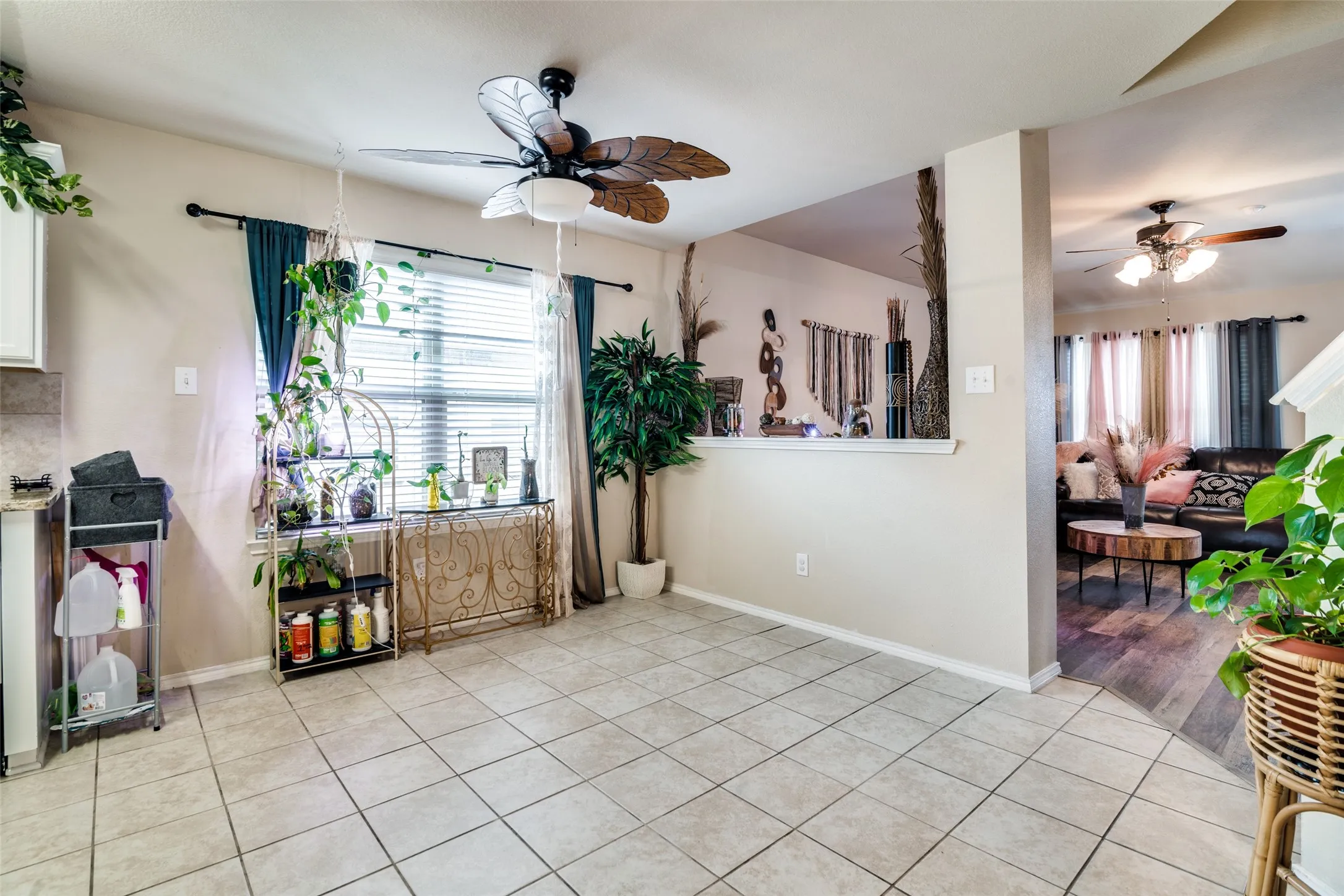 Single Family Residence For Sale in Kaufman County , 2209 Torch Lake Drive, Forney, Texas 75126, 5 Bedroom, 4 Bathroom, 2 Garage spaces, 2,326 Sqft, built in 2016, mls#21374696, Real Estate Agent in Forney, Homes For Sale in Kaufman county, Homes For Sale in Forney, Realtor in Forney Texas, Real Estate Brokerage Independent Realty Texas, Luminita Cordes Realtor