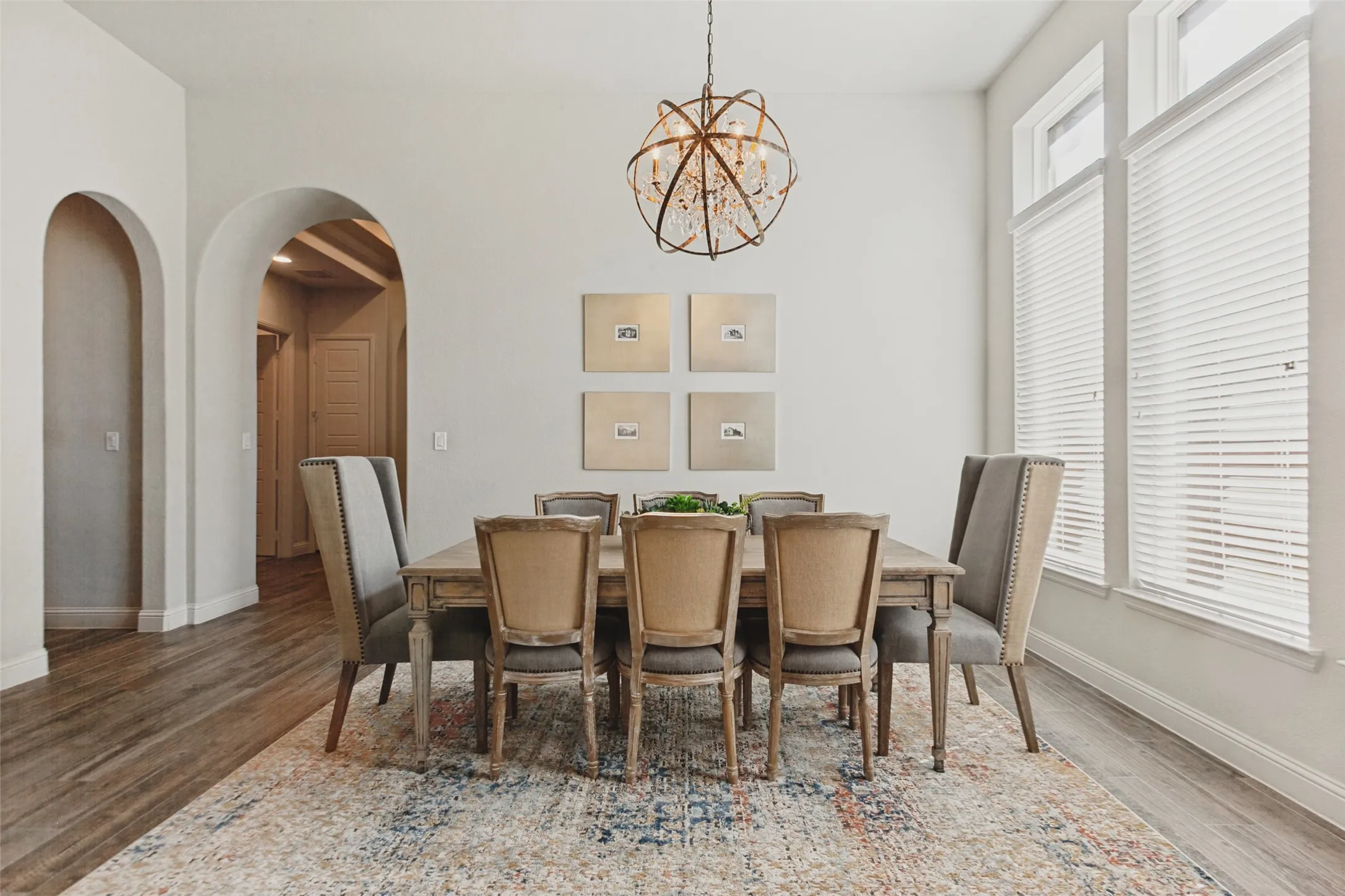 High ceilings and open concept