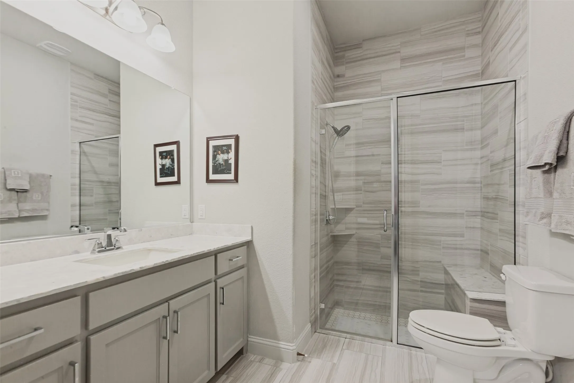 Ensuite bath