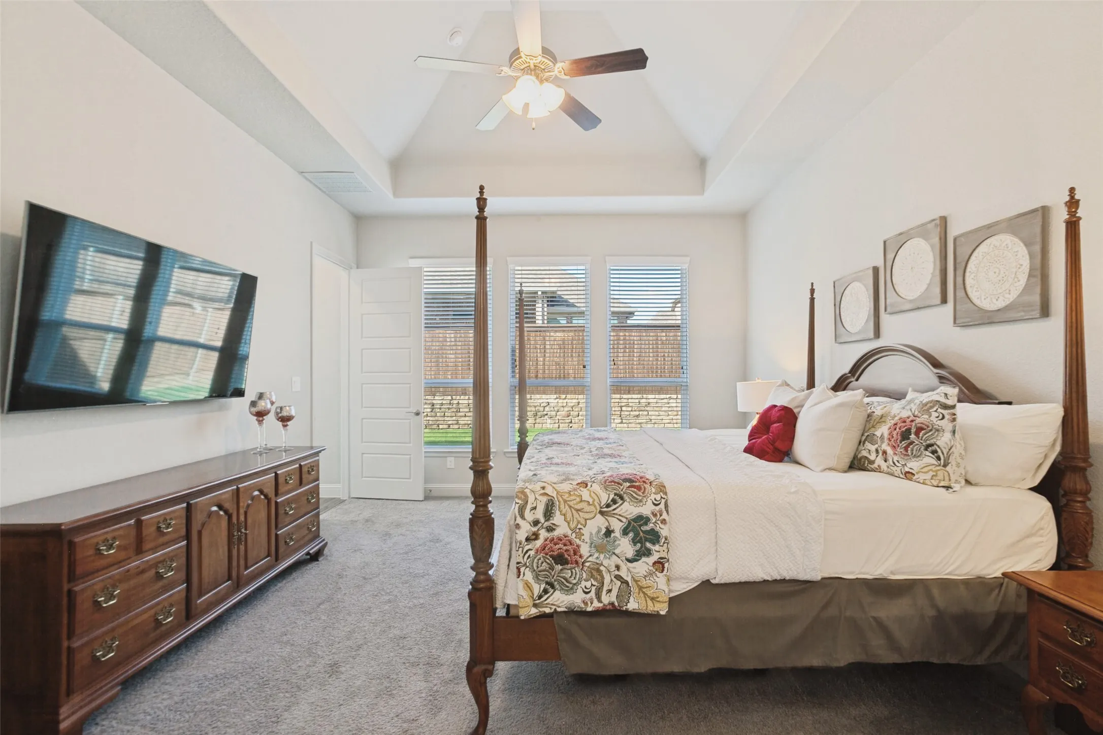 Single Family Residence For Sale in Collin County , 1721 Hudson Drive, Celina, Texas 75009, 4 Bedroom, 4 Bathroom, 3 Garage spaces, 3,000 Sqft, built in 2017, mls#21373563, Real Estate Agent in Celina, Homes For Sale in Collin county, Homes For Sale in Celina, Realtor in Celina Texas, Real Estate Brokerage Independent Realty Texas, Luminita Cordes Realtor