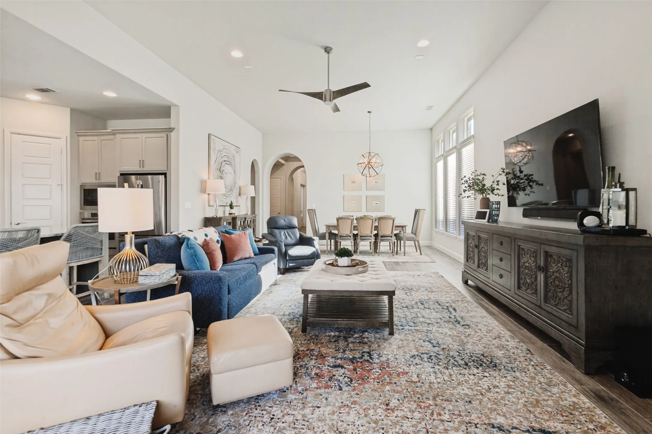 Single Family Residence For Sale in Collin County , 1721 Hudson Drive, Celina, Texas 75009, 4 Bedroom, 4 Bathroom, 3 Garage spaces, 3,000 Sqft, built in 2017, mls#21373563, Real Estate Agent in Celina, Homes For Sale in Collin county, Homes For Sale in Celina, Realtor in Celina Texas, Real Estate Brokerage Independent Realty Texas, Luminita Cordes Realtor