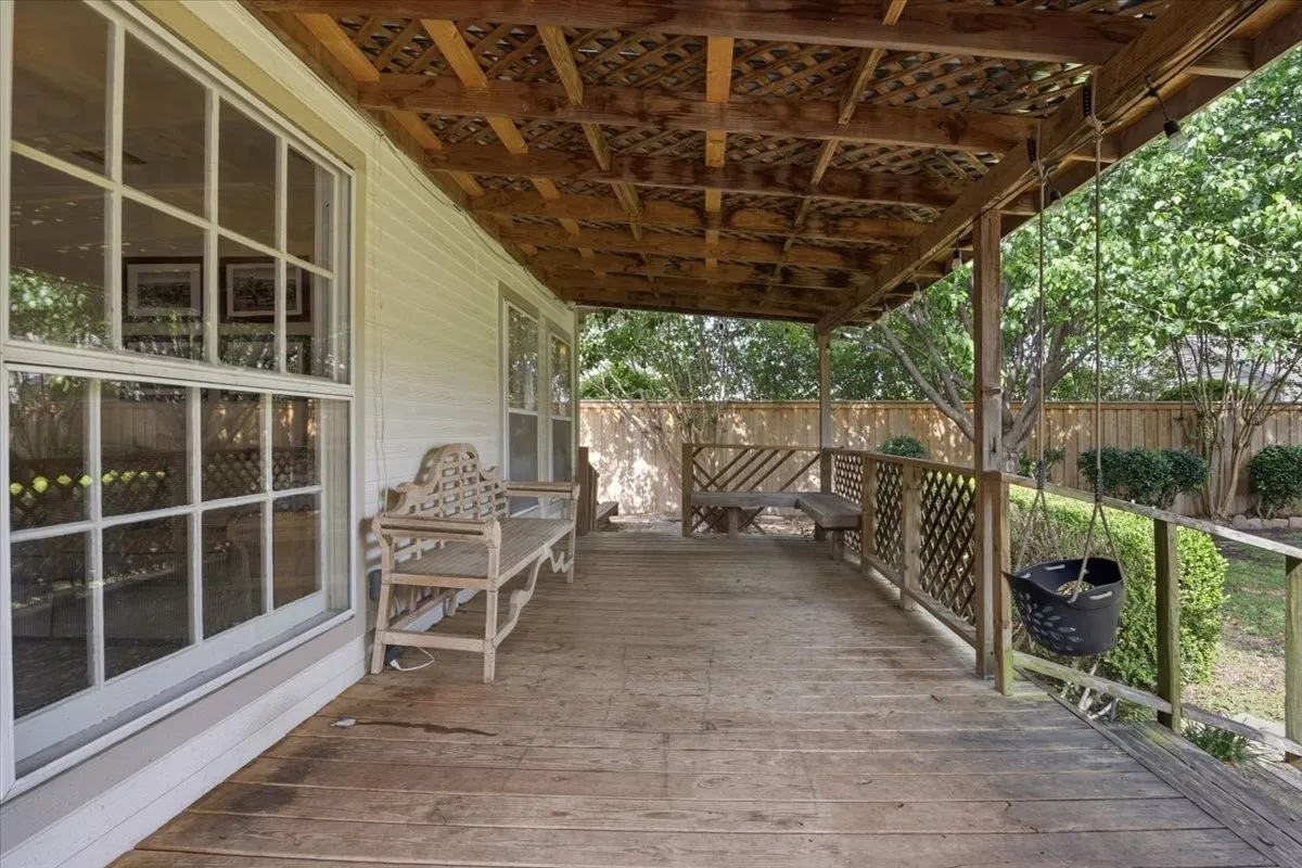 Single Family Residence For Sale in Tarrant County , 3724 Hilltop Road, Fort Worth, Texas 76109, 3 Bedroom, 3 Bathroom, 2 Garage spaces, 2,352 Sqft, built in 1941, mls#21359216, Real Estate Agent in Fort Worth, Homes For Sale in Tarrant county, Homes For Sale in Fort Worth, Realtor in Fort Worth Texas, Real Estate Brokerage Independent Realty Texas, Luminita Cordes Realtor