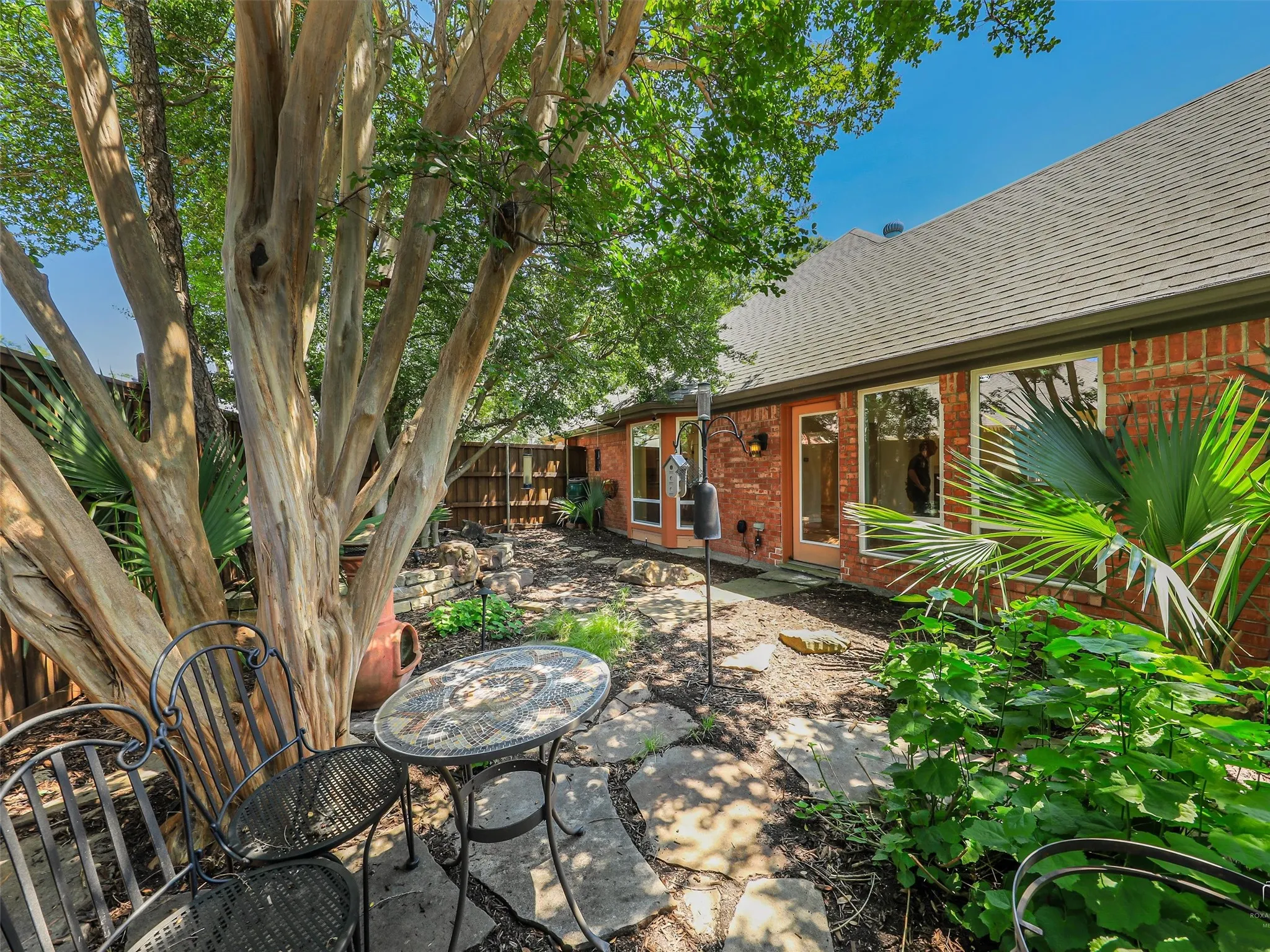Single Family Residence For Sale in Collin County , 3533 Chaney Lane, Plano, Texas 75093, 3 Bedroom, 2 Bathroom, 2 Garage spaces, 2,731 Sqft, built in 1986, mls#21374710, Real Estate Agent in Plano, Homes For Sale in Collin county, Homes For Sale in Plano, Realtor in Plano Texas, Real Estate Brokerage Independent Realty Texas, Luminita Cordes Realtor