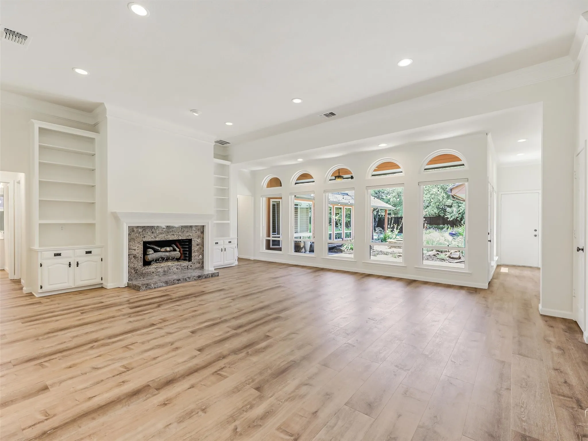 Single Family Residence For Sale in Collin County , 3533 Chaney Lane, Plano, Texas 75093, 3 Bedroom, 2 Bathroom, 2 Garage spaces, 2,731 Sqft, built in 1986, mls#21374710, Real Estate Agent in Plano, Homes For Sale in Collin county, Homes For Sale in Plano, Realtor in Plano Texas, Real Estate Brokerage Independent Realty Texas, Luminita Cordes Realtor