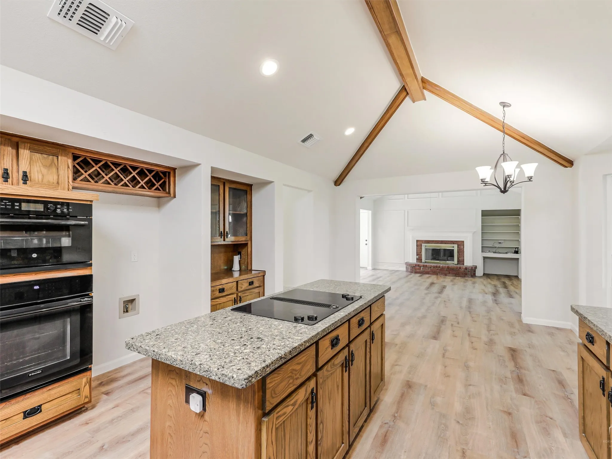 Single Family Residence For Sale in Collin County , 3533 Chaney Lane, Plano, Texas 75093, 3 Bedroom, 2 Bathroom, 2 Garage spaces, 2,731 Sqft, built in 1986, mls#21374710, Real Estate Agent in Plano, Homes For Sale in Collin county, Homes For Sale in Plano, Realtor in Plano Texas, Real Estate Brokerage Independent Realty Texas, Luminita Cordes Realtor