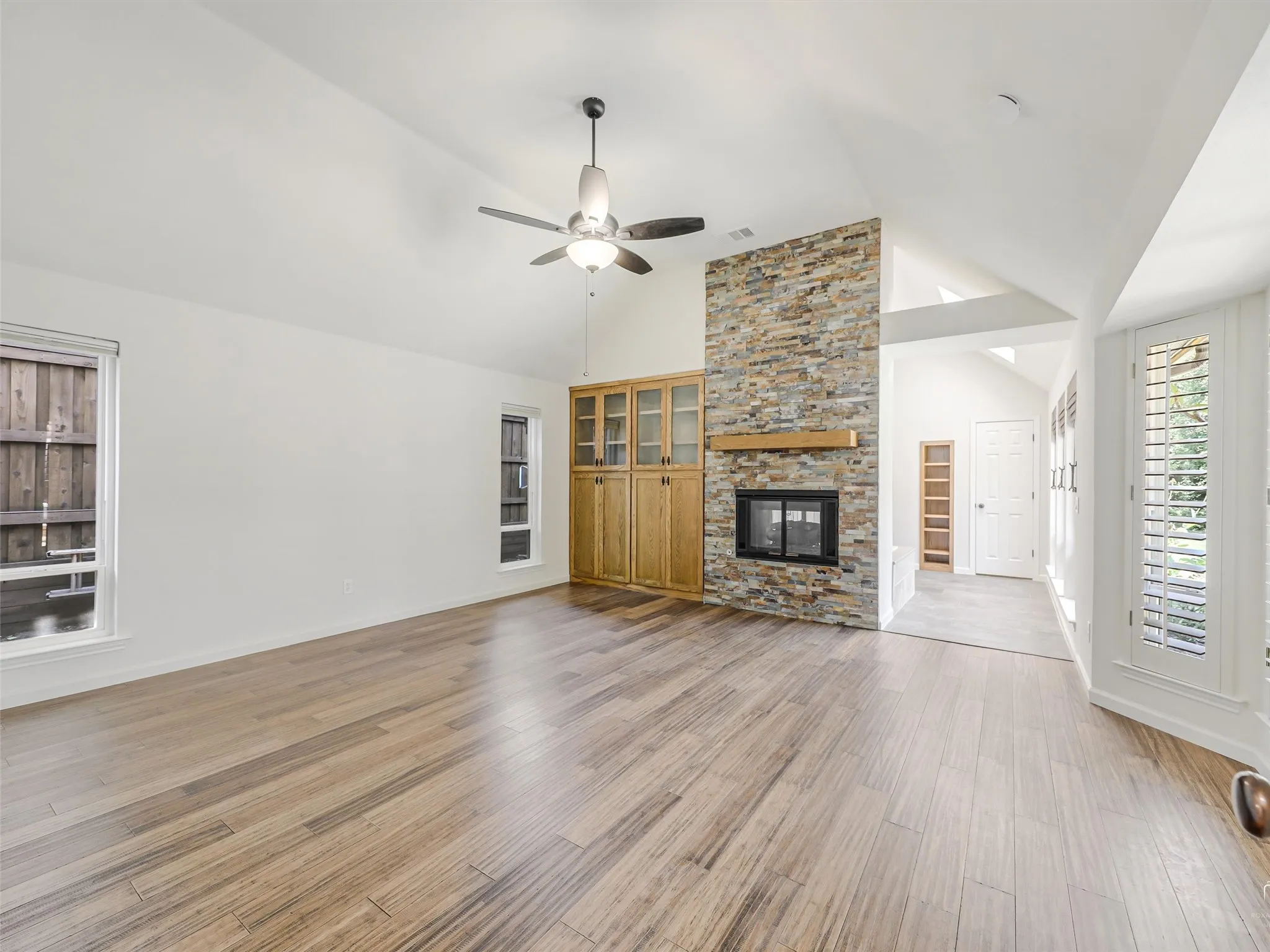 Single Family Residence For Sale in Collin County , 3533 Chaney Lane, Plano, Texas 75093, 3 Bedroom, 2 Bathroom, 2 Garage spaces, 2,731 Sqft, built in 1986, mls#21374710, Real Estate Agent in Plano, Homes For Sale in Collin county, Homes For Sale in Plano, Realtor in Plano Texas, Real Estate Brokerage Independent Realty Texas, Luminita Cordes Realtor