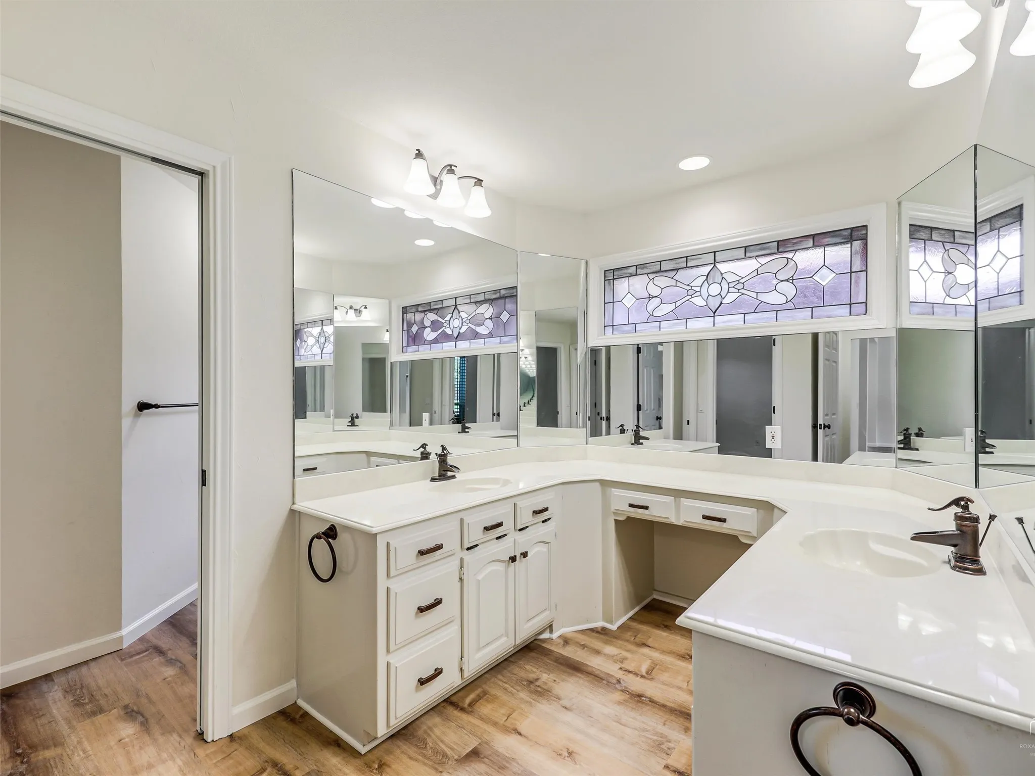 Single Family Residence For Sale in Collin County , 3533 Chaney Lane, Plano, Texas 75093, 3 Bedroom, 2 Bathroom, 2 Garage spaces, 2,731 Sqft, built in 1986, mls#21374710, Real Estate Agent in Plano, Homes For Sale in Collin county, Homes For Sale in Plano, Realtor in Plano Texas, Real Estate Brokerage Independent Realty Texas, Luminita Cordes Realtor