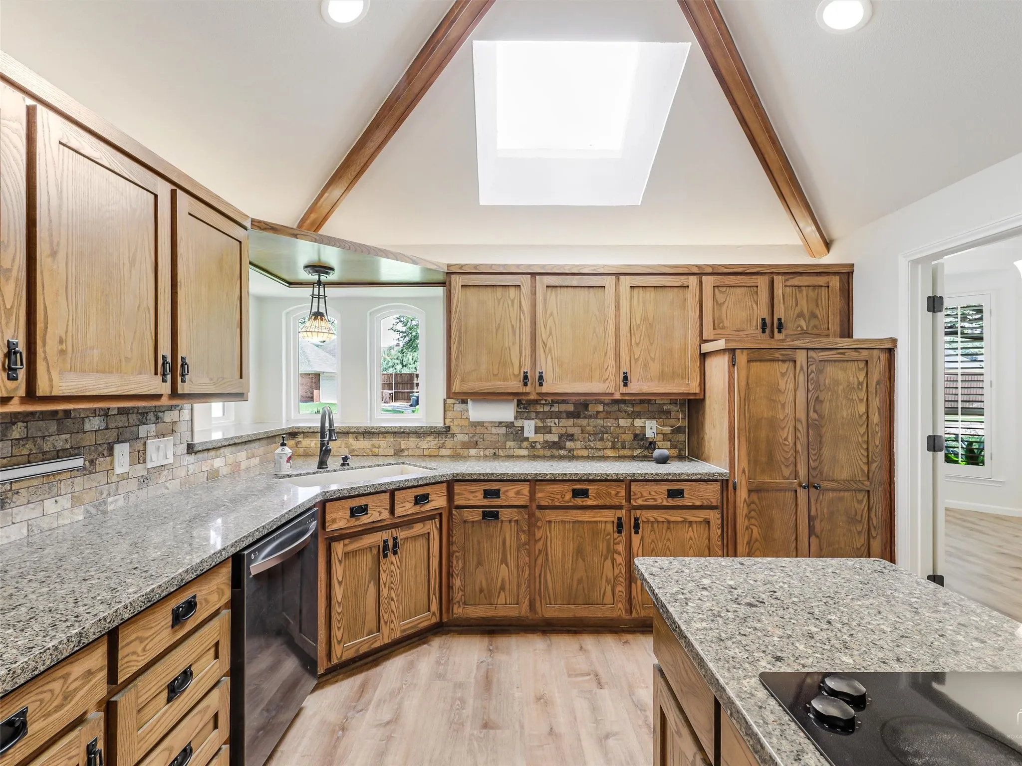 Single Family Residence For Sale in Collin County , 3533 Chaney Lane, Plano, Texas 75093, 3 Bedroom, 2 Bathroom, 2 Garage spaces, 2,731 Sqft, built in 1986, mls#21374710, Real Estate Agent in Plano, Homes For Sale in Collin county, Homes For Sale in Plano, Realtor in Plano Texas, Real Estate Brokerage Independent Realty Texas, Luminita Cordes Realtor