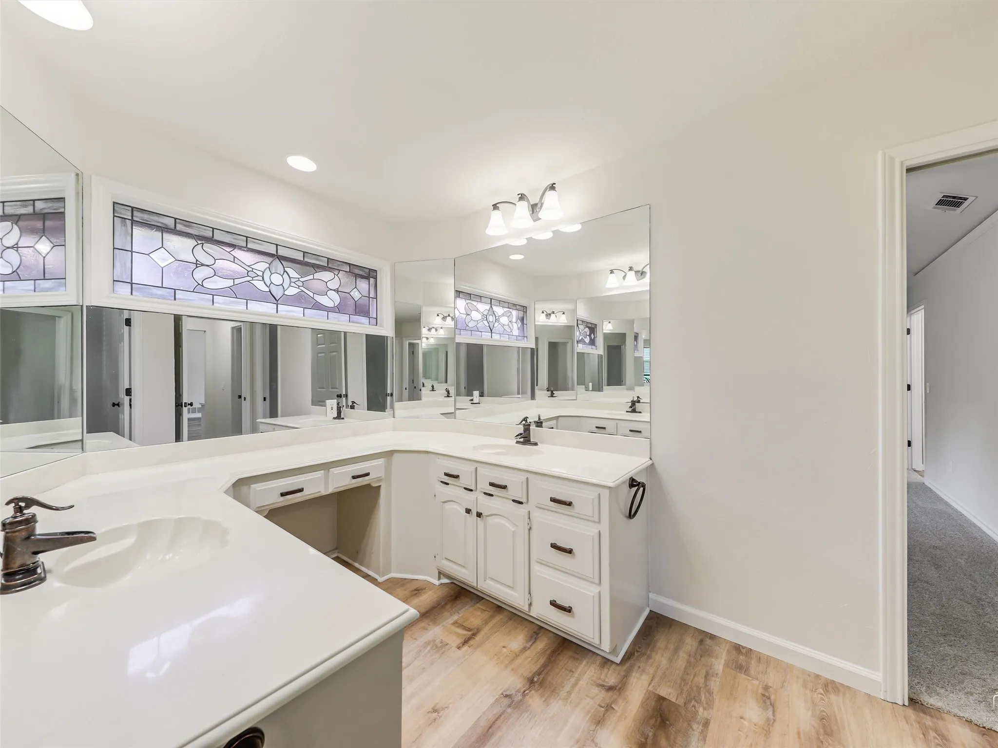 Single Family Residence For Sale in Collin County , 3533 Chaney Lane, Plano, Texas 75093, 3 Bedroom, 2 Bathroom, 2 Garage spaces, 2,731 Sqft, built in 1986, mls#21374710, Real Estate Agent in Plano, Homes For Sale in Collin county, Homes For Sale in Plano, Realtor in Plano Texas, Real Estate Brokerage Independent Realty Texas, Luminita Cordes Realtor