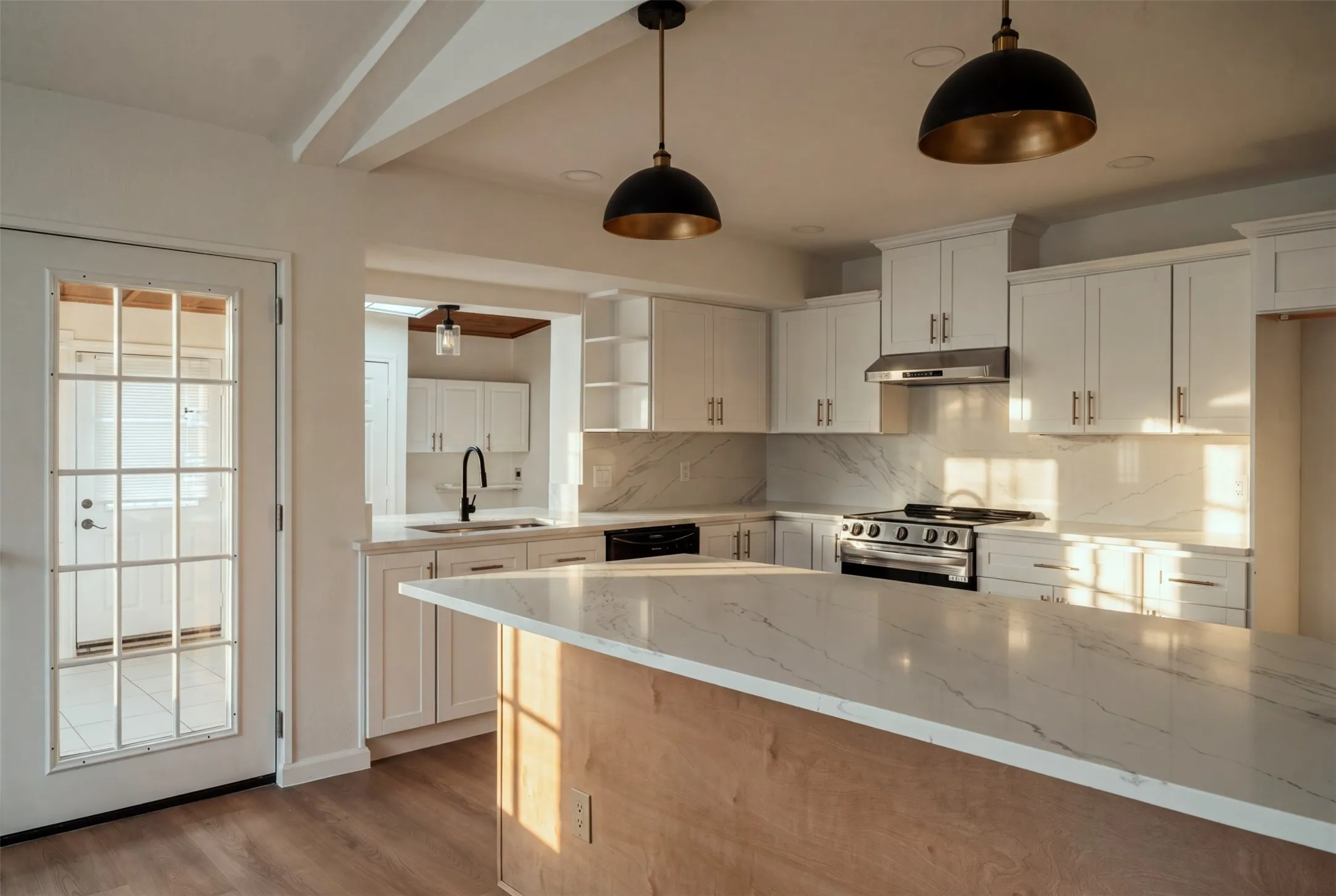 Single Family Residence For Rent in Collin County , 3509 Wildwood Circle, Plano, Texas 75074, 3 Bedroom, 2 Bathroom, 2 Garage spaces, 1,812 Sqft, built in 1976, mls#21374699, Real Estate Agent in Plano, Homes For Rent in Collin county, Homes For Rent in Plano, Realtor in Plano Texas, Real Estate Brokerage Independent Realty Texas, Luminita Cordes Realtor
