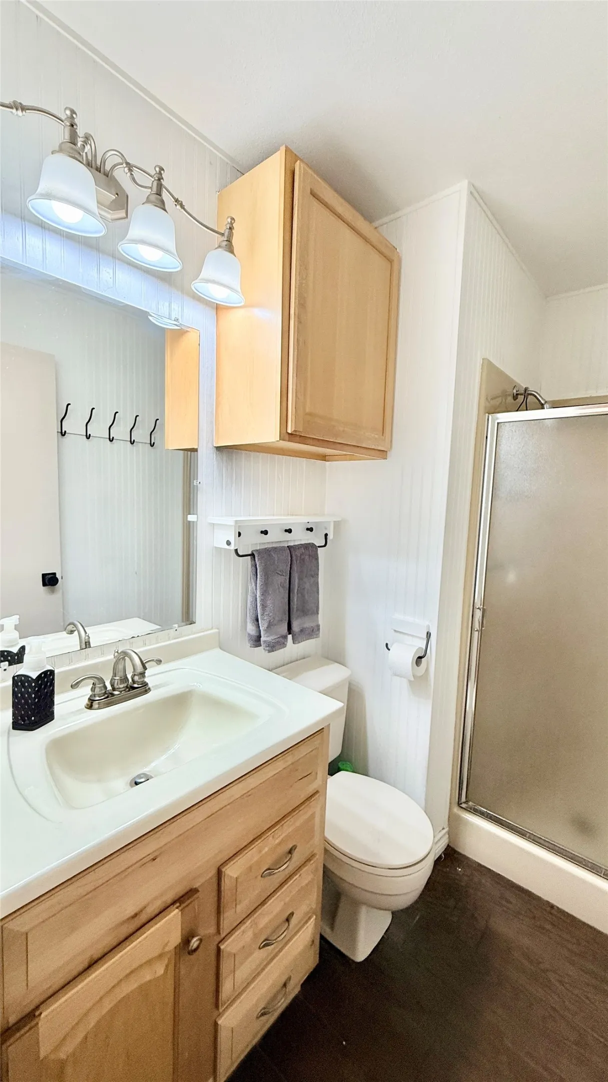 Single Family Residence For Sale in Young County , 1402 Preston Trail Court, Graham, Texas 76450, 3 Bedroom, 2 Bathroom, 2 Garage spaces, 1,361 Sqft, built in 1984, mls#21372459, Real Estate Agent in Graham, Homes For Sale in Young county, Homes For Sale in Graham, Realtor in Graham Texas, Real Estate Brokerage Independent Realty Texas, Luminita Cordes Realtor