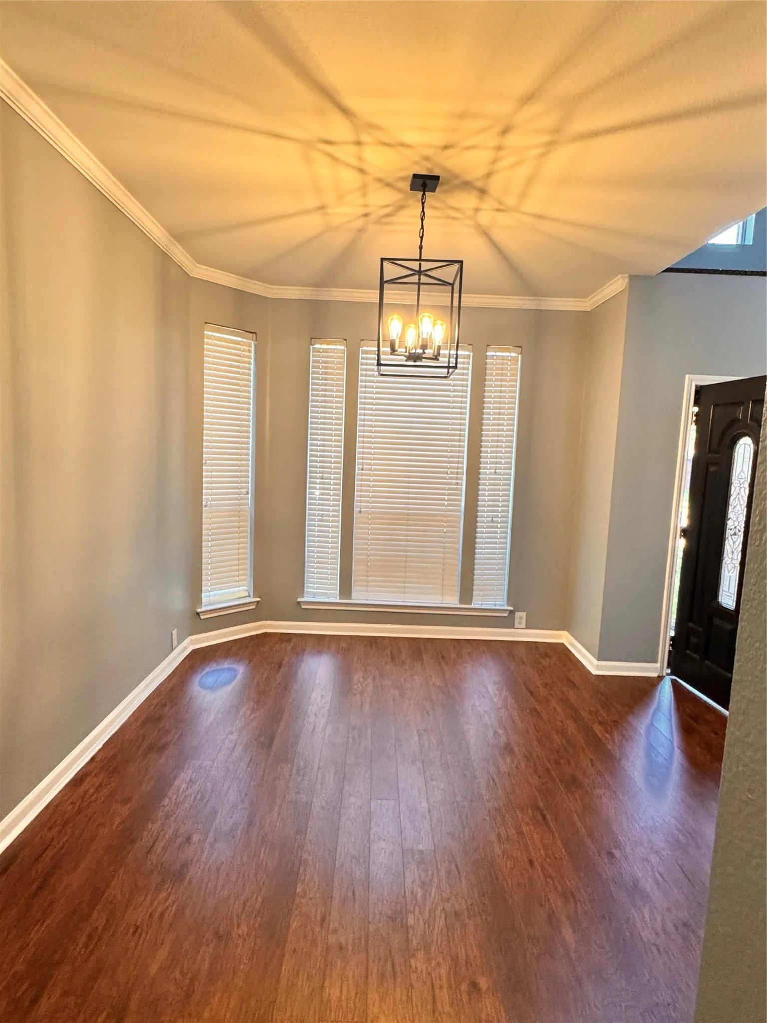 Single Family Residence For Rent in Collin County , 7585 Ravenhill Drive, Frisco, Texas 75035, 4 Bedroom, 3 Bathroom, 2 Garage spaces, 2,985 Sqft, built in 2003, mls#21374721, Real Estate Agent in Frisco, Homes For Rent in Collin county, Homes For Rent in Frisco, Realtor in Frisco Texas, Real Estate Brokerage Independent Realty Texas, Luminita Cordes Realtor