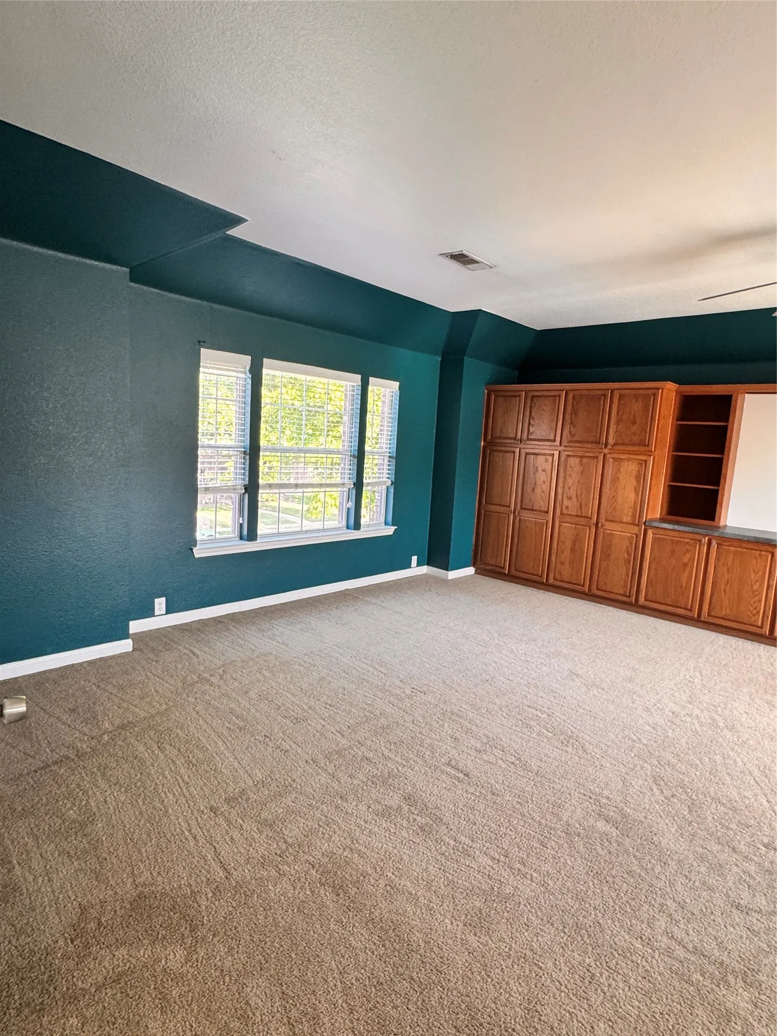 Single Family Residence For Rent in Collin County , 7585 Ravenhill Drive, Frisco, Texas 75035, 4 Bedroom, 3 Bathroom, 2 Garage spaces, 2,985 Sqft, built in 2003, mls#21374721, Real Estate Agent in Frisco, Homes For Rent in Collin county, Homes For Rent in Frisco, Realtor in Frisco Texas, Real Estate Brokerage Independent Realty Texas, Luminita Cordes Realtor