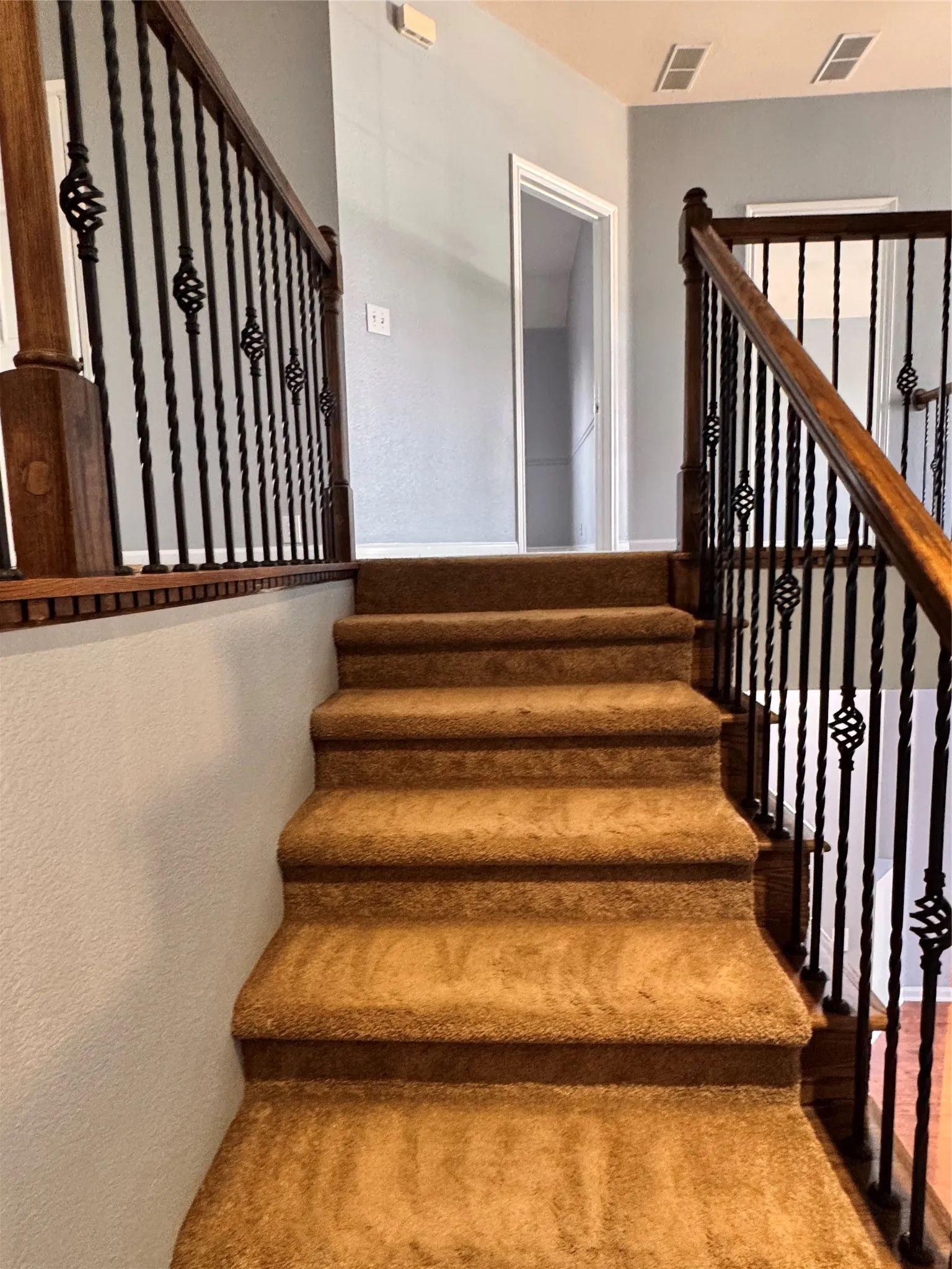 Single Family Residence For Rent in Collin County , 7585 Ravenhill Drive, Frisco, Texas 75035, 4 Bedroom, 3 Bathroom, 2 Garage spaces, 2,985 Sqft, built in 2003, mls#21374721, Real Estate Agent in Frisco, Homes For Rent in Collin county, Homes For Rent in Frisco, Realtor in Frisco Texas, Real Estate Brokerage Independent Realty Texas, Luminita Cordes Realtor