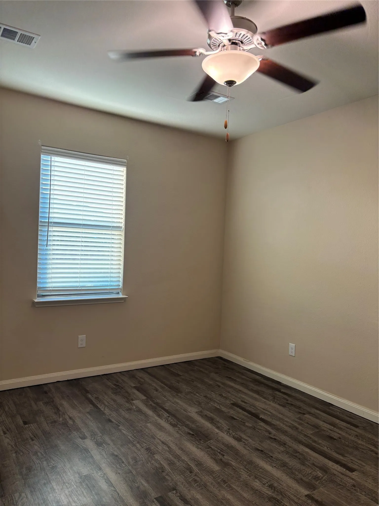 Single Family Residence For Rent in Collin County , 1540 Park Trails, Princeton, Texas 75407, 4 Bedroom, 2 Bathroom, 2 Garage spaces, 1,658 Sqft, built in 2019, mls#21374729, Real Estate Agent in Princeton, Homes For Rent in Collin county, Homes For Rent in Princeton, Realtor in Princeton Texas, Real Estate Brokerage Independent Realty Texas, Luminita Cordes Realtor
