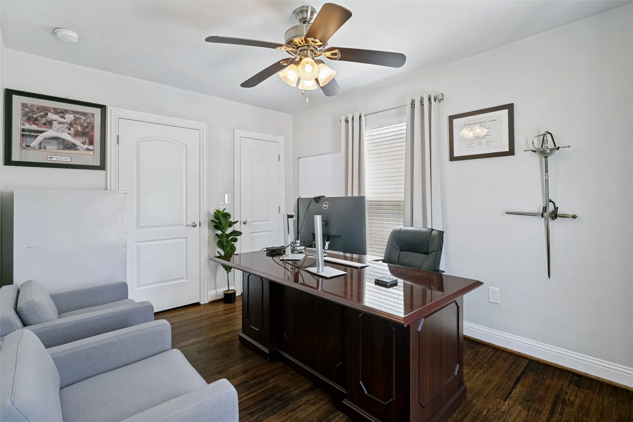 Single Family Residence For Rent in Tarrant County , 4920 Birchman Avenue, Fort Worth, Texas 76107, 3 Bedroom, 3 Bathroom, 1 Garage spaces, 1,842 Sqft, built in 1943, mls#21374731, Real Estate Agent in Fort Worth, Homes For Rent in Tarrant county, Homes For Rent in Fort Worth, Realtor in Fort Worth Texas, Real Estate Brokerage Independent Realty Texas, Luminita Cordes Realtor