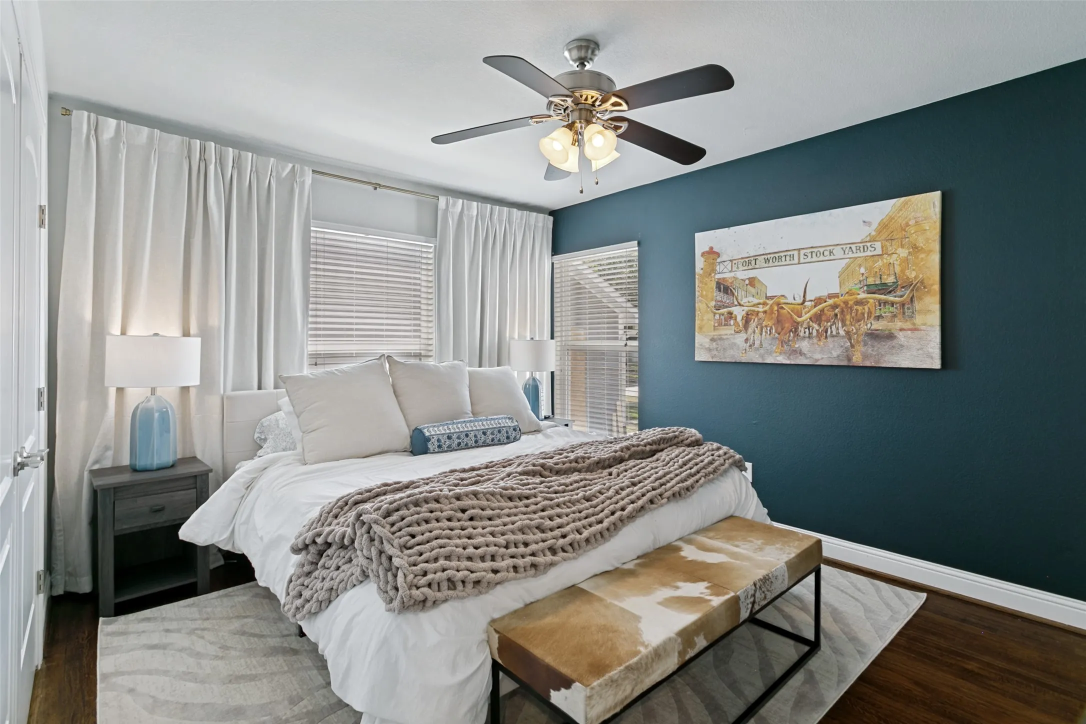 Single Family Residence For Rent in Tarrant County , 4920 Birchman Avenue, Fort Worth, Texas 76107, 3 Bedroom, 3 Bathroom, 1 Garage spaces, 1,842 Sqft, built in 1943, mls#21374731, Real Estate Agent in Fort Worth, Homes For Rent in Tarrant county, Homes For Rent in Fort Worth, Realtor in Fort Worth Texas, Real Estate Brokerage Independent Realty Texas, Luminita Cordes Realtor