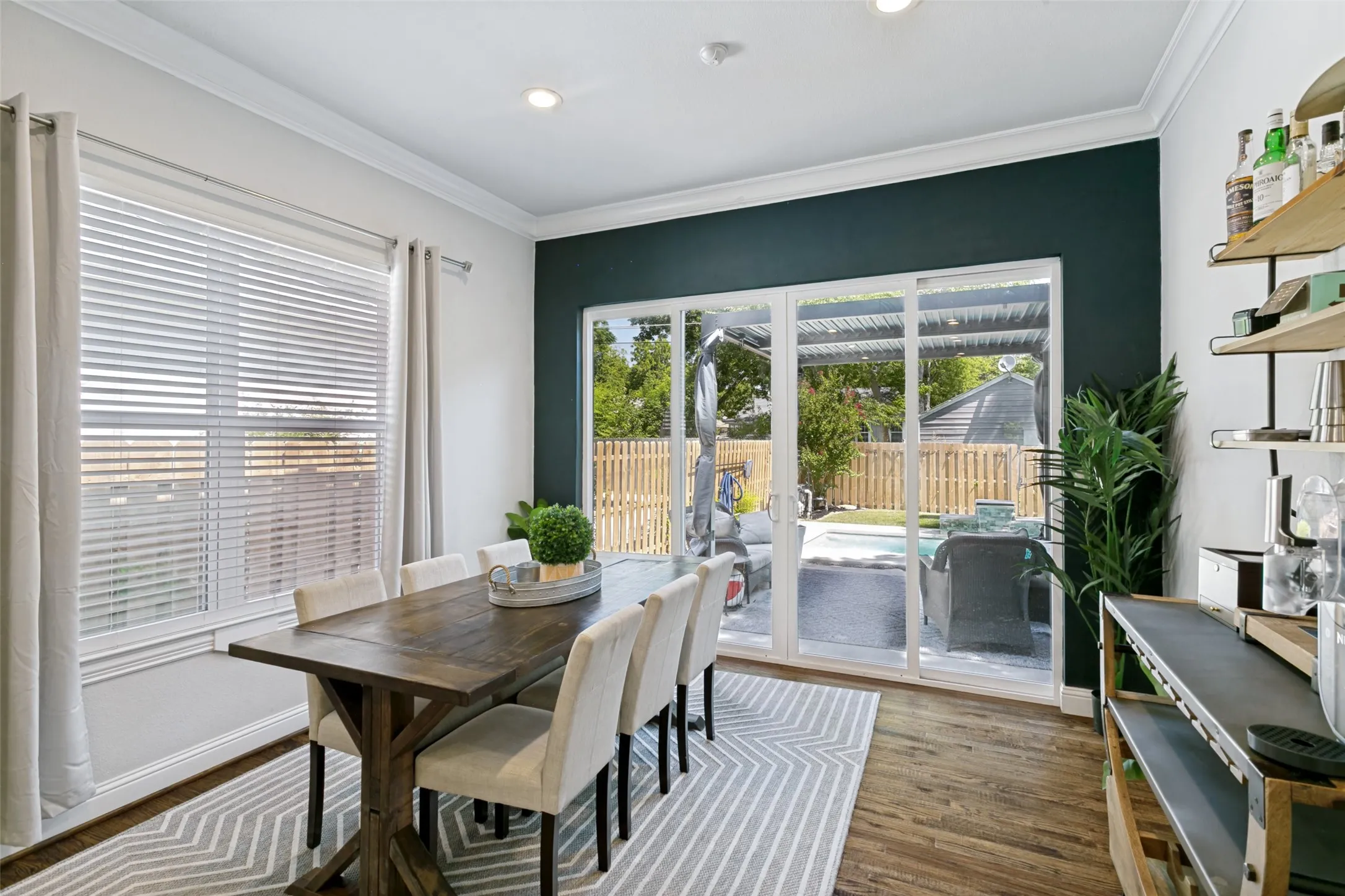 Single Family Residence For Rent in Tarrant County , 4920 Birchman Avenue, Fort Worth, Texas 76107, 3 Bedroom, 3 Bathroom, 1 Garage spaces, 1,842 Sqft, built in 1943, mls#21374731, Real Estate Agent in Fort Worth, Homes For Rent in Tarrant county, Homes For Rent in Fort Worth, Realtor in Fort Worth Texas, Real Estate Brokerage Independent Realty Texas, Luminita Cordes Realtor