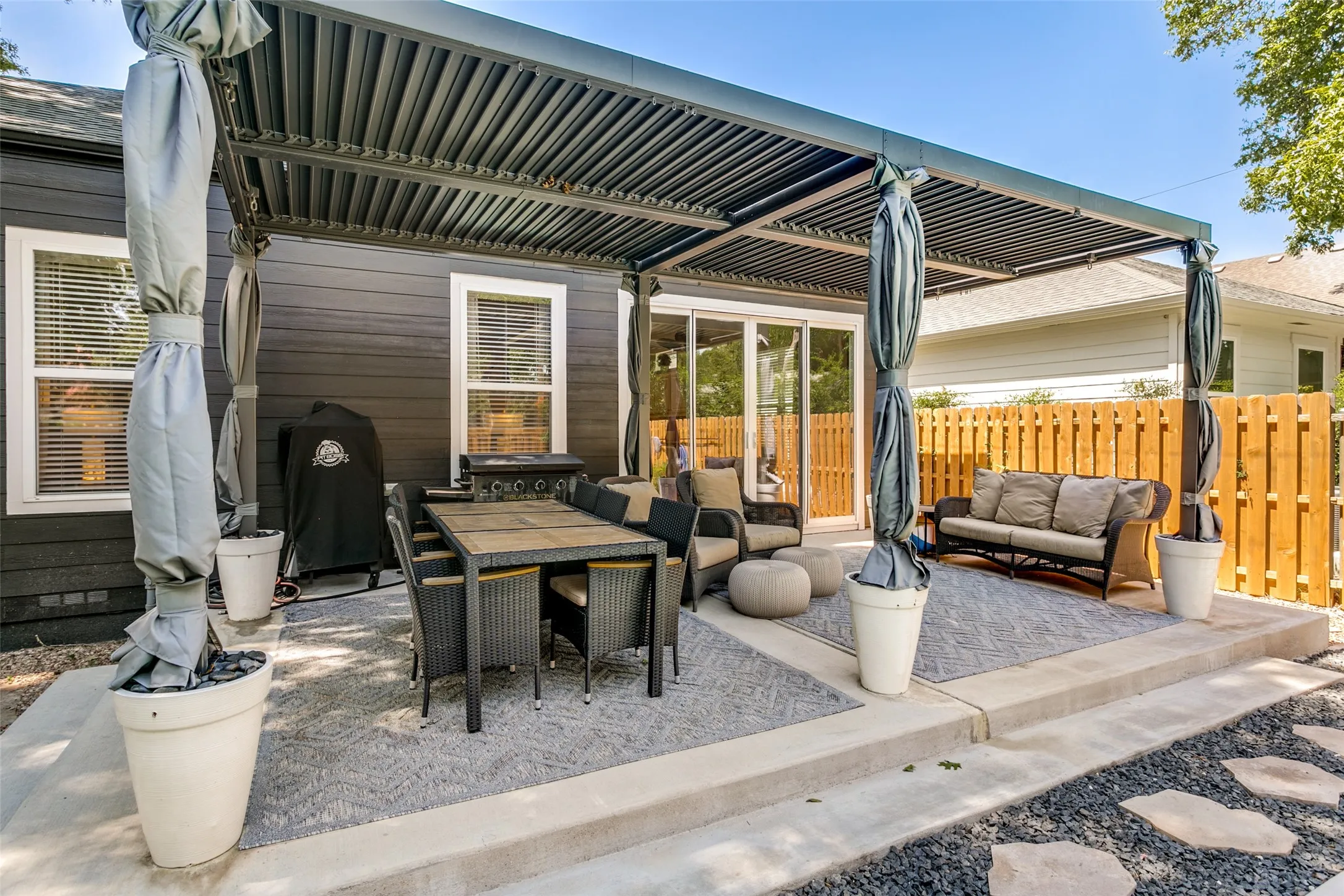 Single Family Residence For Rent in Tarrant County , 4920 Birchman Avenue, Fort Worth, Texas 76107, 3 Bedroom, 3 Bathroom, 1 Garage spaces, 1,842 Sqft, built in 1943, mls#21374731, Real Estate Agent in Fort Worth, Homes For Rent in Tarrant county, Homes For Rent in Fort Worth, Realtor in Fort Worth Texas, Real Estate Brokerage Independent Realty Texas, Luminita Cordes Realtor