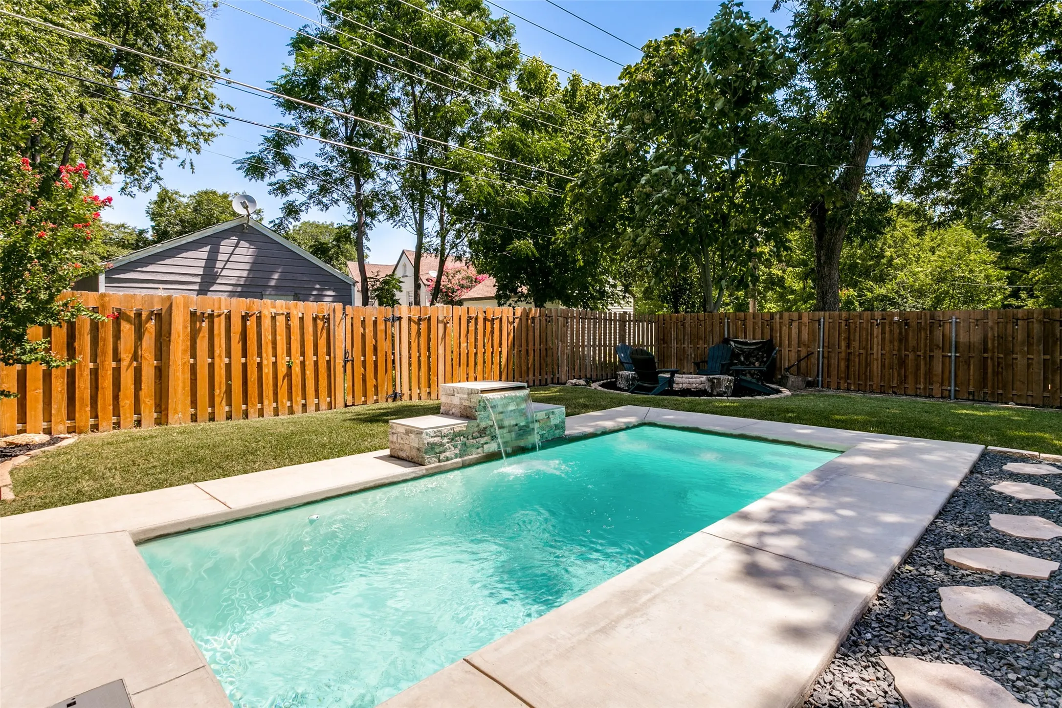 Single Family Residence For Rent in Tarrant County , 4920 Birchman Avenue, Fort Worth, Texas 76107, 3 Bedroom, 3 Bathroom, 1 Garage spaces, 1,842 Sqft, built in 1943, mls#21374731, Real Estate Agent in Fort Worth, Homes For Rent in Tarrant county, Homes For Rent in Fort Worth, Realtor in Fort Worth Texas, Real Estate Brokerage Independent Realty Texas, Luminita Cordes Realtor