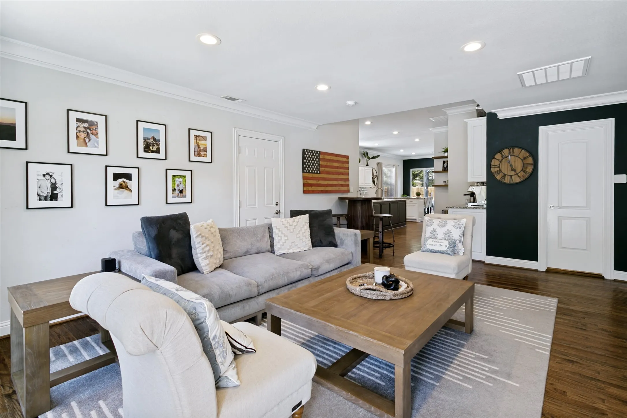 Single Family Residence For Rent in Tarrant County , 4920 Birchman Avenue, Fort Worth, Texas 76107, 3 Bedroom, 3 Bathroom, 1 Garage spaces, 1,842 Sqft, built in 1943, mls#21374731, Real Estate Agent in Fort Worth, Homes For Rent in Tarrant county, Homes For Rent in Fort Worth, Realtor in Fort Worth Texas, Real Estate Brokerage Independent Realty Texas, Luminita Cordes Realtor