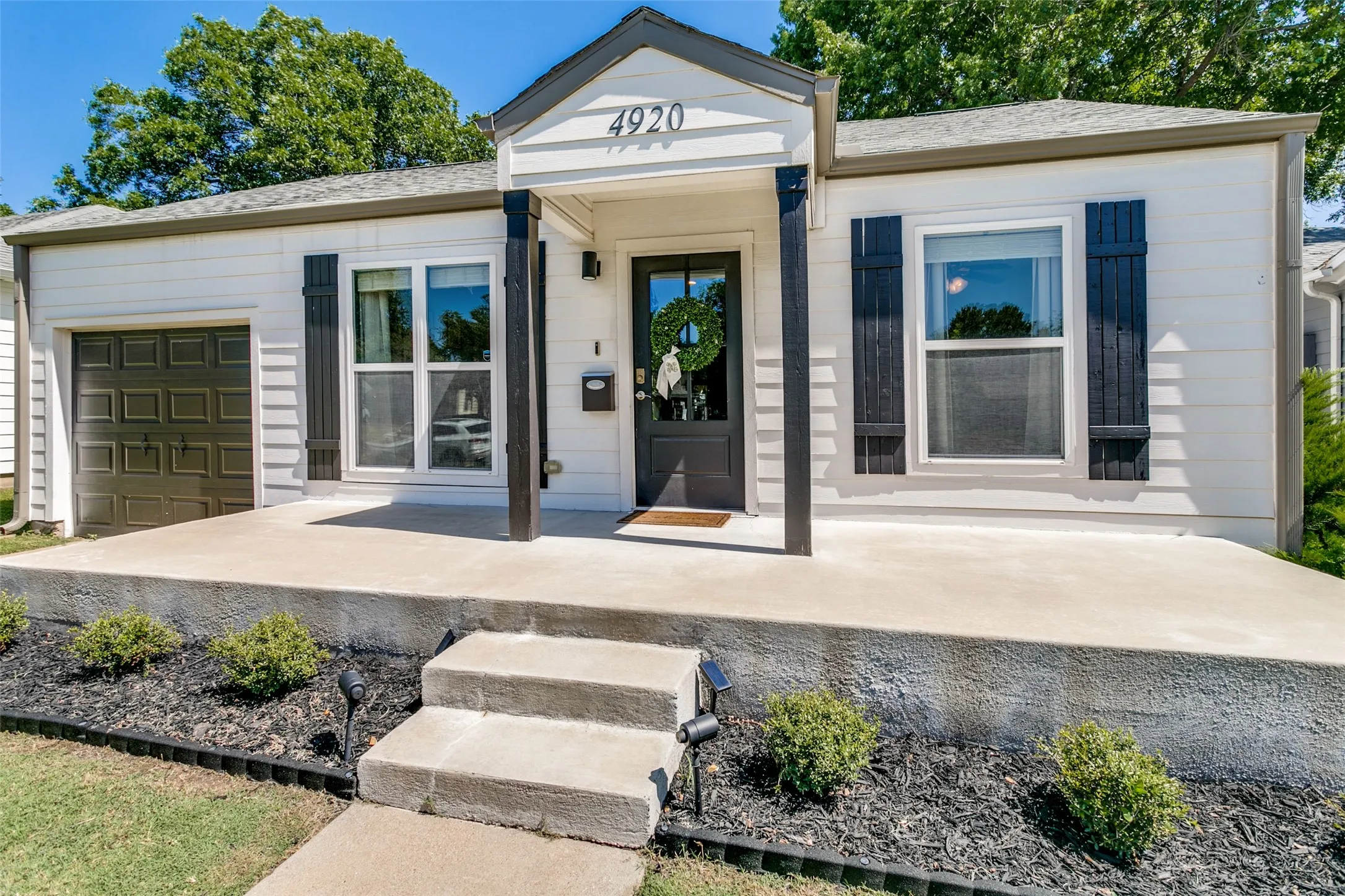 Single Family Residence For Rent in Tarrant County , 4920 Birchman Avenue, Fort Worth, Texas 76107, 3 Bedroom, 3 Bathroom, 1 Garage spaces, 1,842 Sqft, built in 1943, mls#21374731, Real Estate Agent in Fort Worth, Homes For Rent in Tarrant county, Homes For Rent in Fort Worth, Realtor in Fort Worth Texas, Real Estate Brokerage Independent Realty Texas, Luminita Cordes Realtor