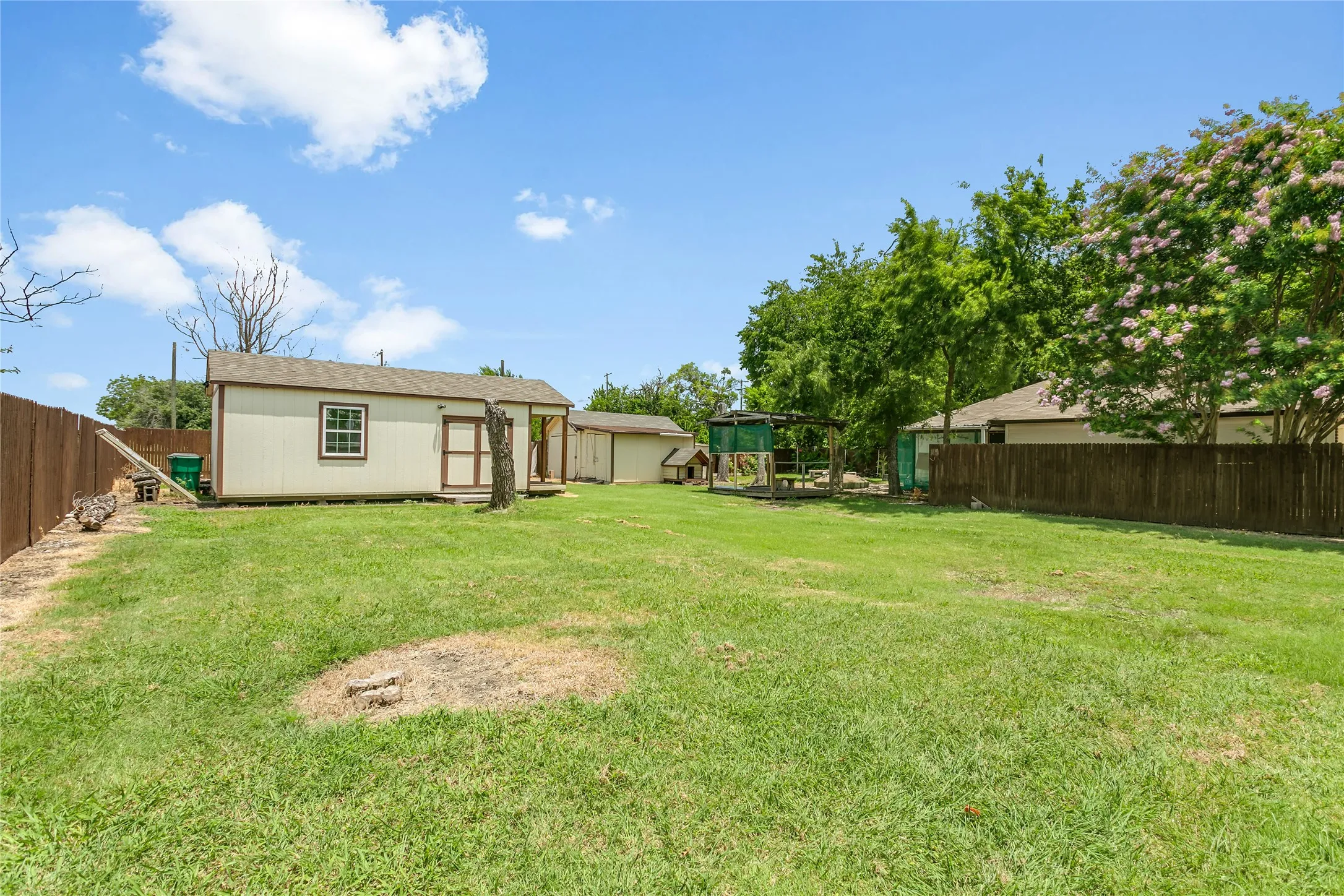 Retail For Sale in Collin County , 3409 Fannin Road, Melissa, Texas 75454, 0, 0, Garage spaces, 0 Sqft, built in 2003, mls#21362661, Real Estate Agent in Melissa, Homes For Sale in Collin county, Homes For Sale in Melissa, Realtor in Melissa Texas, Real Estate Brokerage Independent Realty Texas, Luminita Cordes Realtor