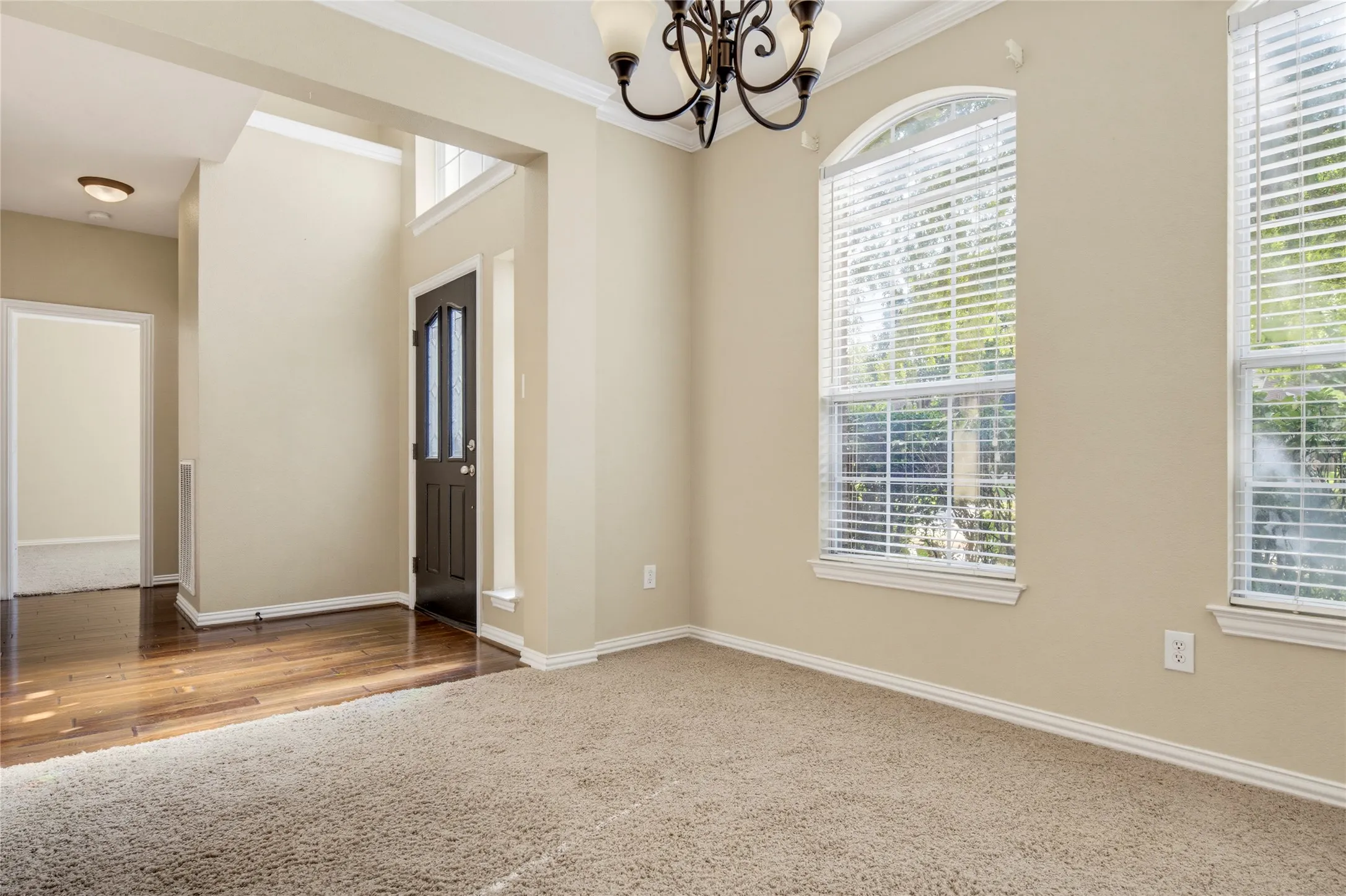 Single Family Residence For Rent in Dallas County , 630 Waterview Drive, Coppell, Texas 75019, 4 Bedroom, 3 Bathroom, 2 Garage spaces, 2,173 Sqft, built in 1998, mls#21373599, Real Estate Agent in Coppell, Homes For Rent in Dallas county, Homes For Rent in Coppell, Realtor in Coppell Texas, Real Estate Brokerage Independent Realty Texas, Luminita Cordes Realtor
