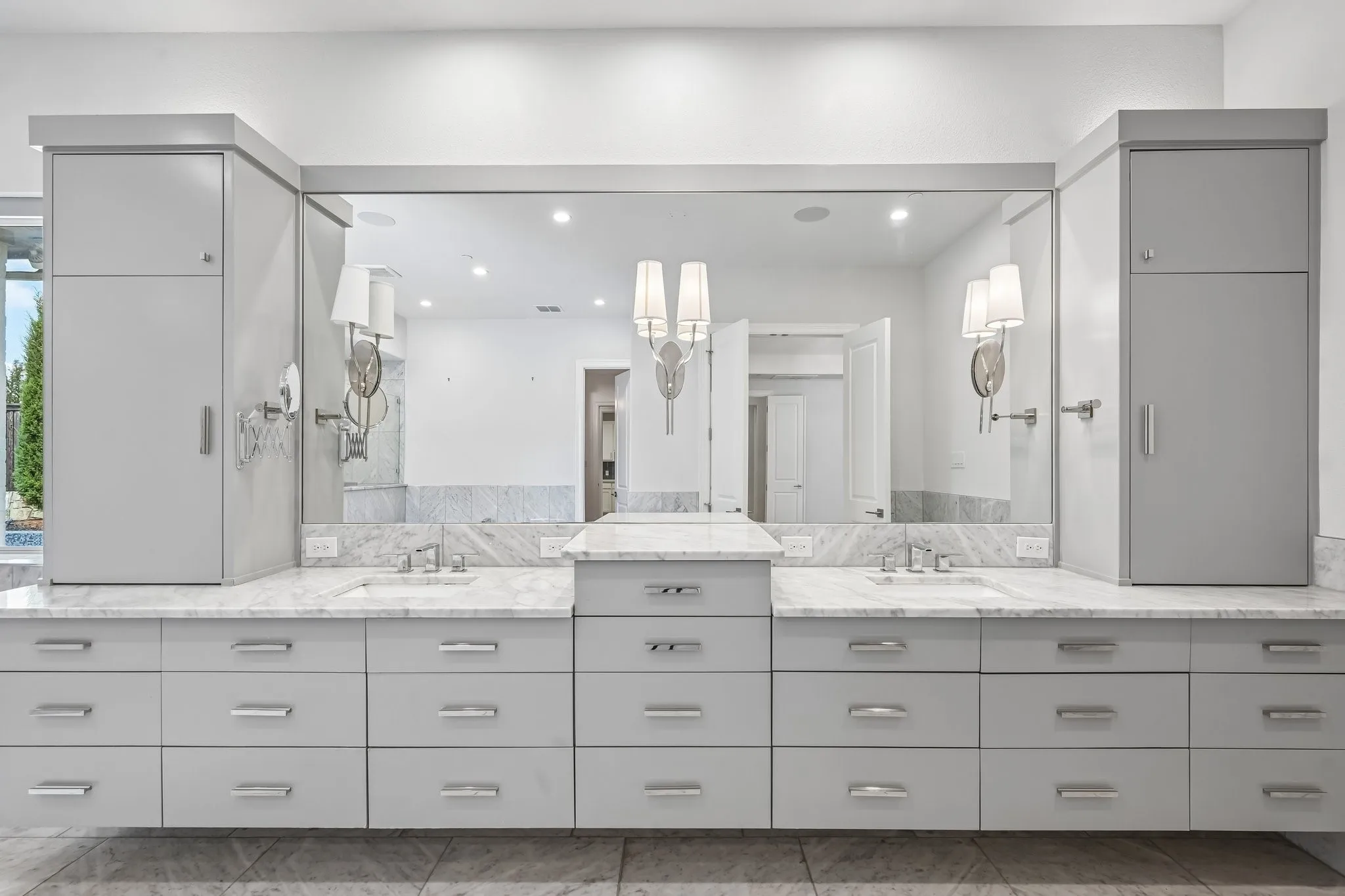 Primary suite bathroom