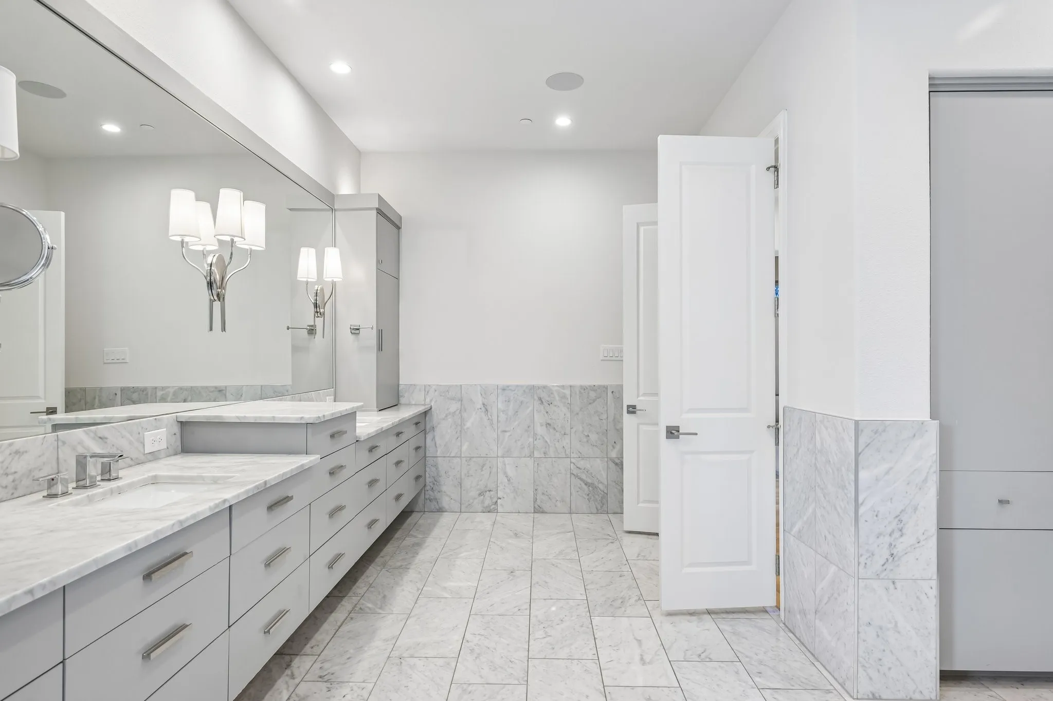 Primary suite bathroom