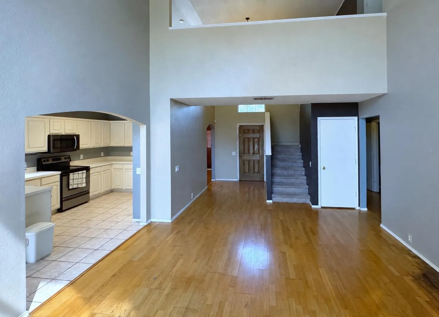 Single Family Residence For Sale in Tarrant County , 1149 Highland Station Drive, Saginaw, Texas 76131, 4 Bedroom, 3 Bathroom, 2 Garage spaces, 2,249 Sqft, built in 1995, mls#21374725, Real Estate Agent in Saginaw, Homes For Sale in Tarrant county, Homes For Sale in Saginaw, Realtor in Saginaw Texas, Real Estate Brokerage Independent Realty Texas, Luminita Cordes Realtor