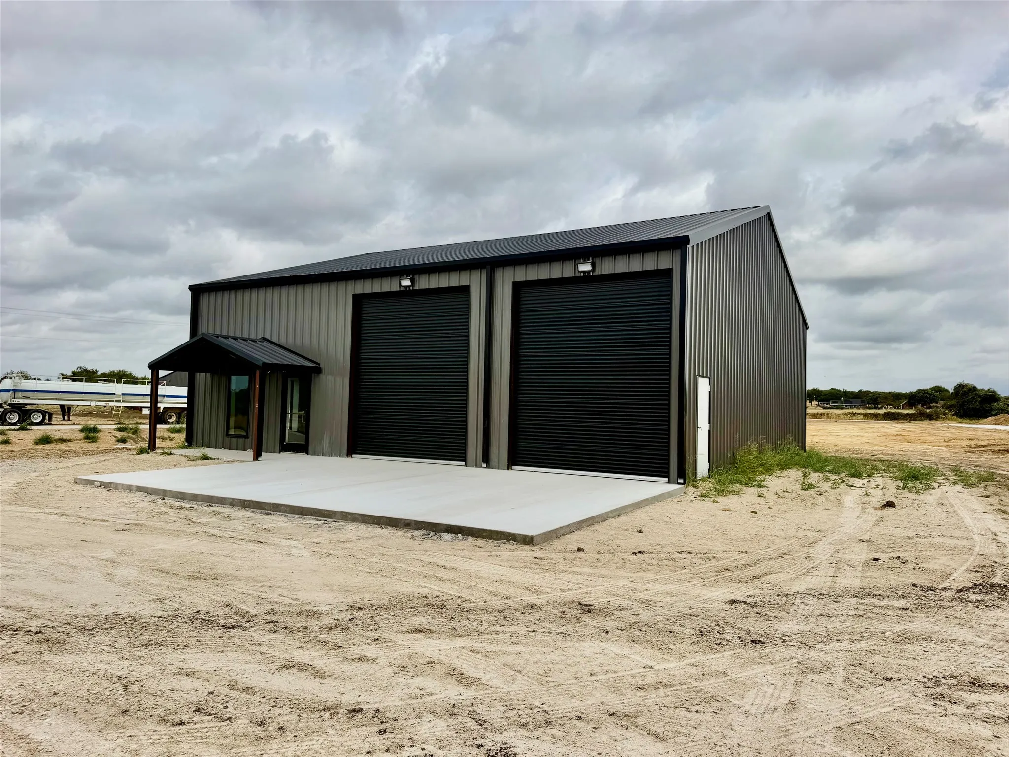 Industrial For Rent in Parker County , 1016 Building 300 Industrial Court, Weatherford, Texas 76085, 0, 0, Garage spaces, 0 Sqft, built in 2026, mls#21374737, Real Estate Agent in Weatherford, Homes For Rent in Parker county, Homes For Rent in Weatherford, Realtor in Weatherford Texas, Real Estate Brokerage Independent Realty Texas, Luminita Cordes Realtor
