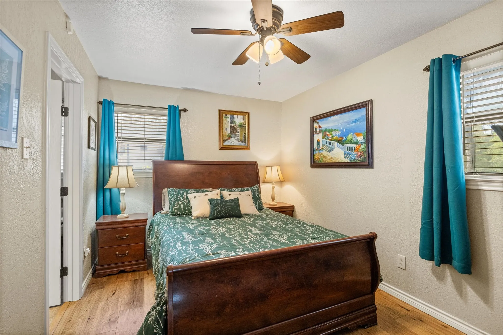 Single Family Residence For Sale in Hood County , 2537 Forest Park Drive, Granbury, Texas 76048, 2 Bedroom, 2 Bathroom, 2 Garage spaces, 1,623 Sqft, built in 1984, mls#21374459, Real Estate Agent in Granbury, Homes For Sale in Hood county, Homes For Sale in Granbury, Realtor in Granbury Texas, Real Estate Brokerage Independent Realty Texas, Luminita Cordes Realtor