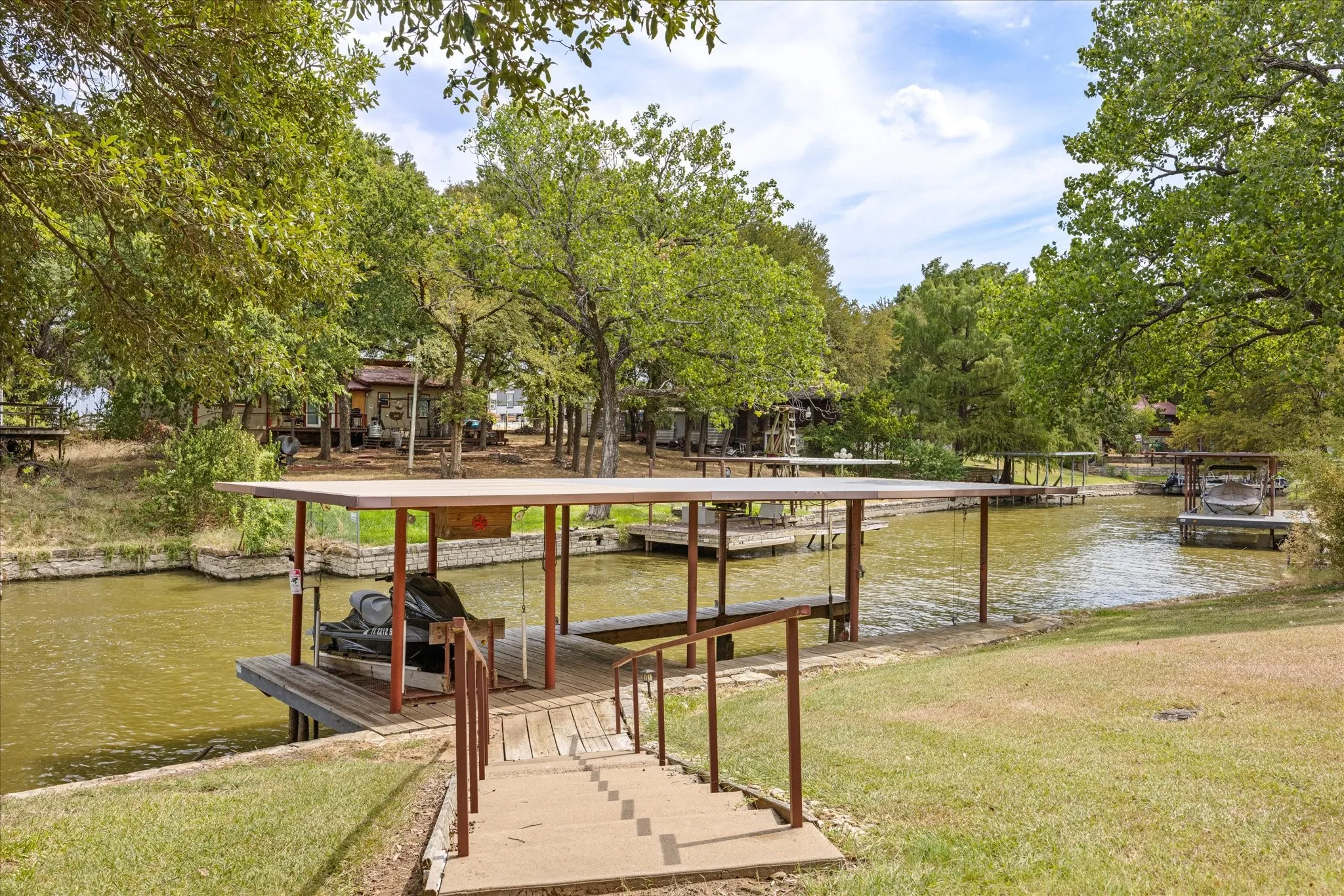 Single Family Residence For Sale in Hood County , 2537 Forest Park Drive, Granbury, Texas 76048, 2 Bedroom, 2 Bathroom, 2 Garage spaces, 1,623 Sqft, built in 1984, mls#21374459, Real Estate Agent in Granbury, Homes For Sale in Hood county, Homes For Sale in Granbury, Realtor in Granbury Texas, Real Estate Brokerage Independent Realty Texas, Luminita Cordes Realtor