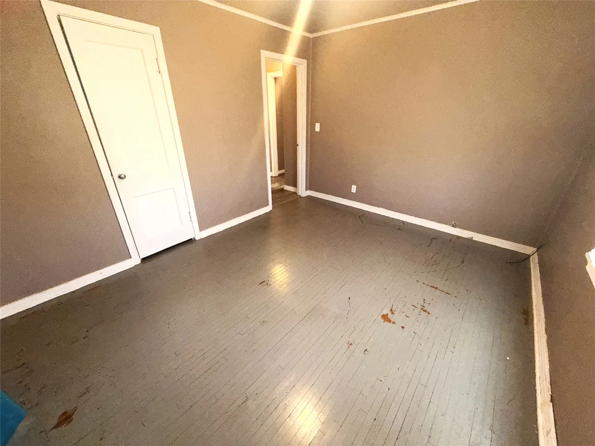 Single Family Residence For Sale in Eastland County , 1211 W 12th Street, Cisco, Texas 76437, 2 Bedroom, 1 Bathroom, Garage spaces, 1,096 Sqft, built in 1950, mls#21374738, Real Estate Agent in Cisco, Homes For Sale in Eastland county, Homes For Sale in Cisco, Realtor in Cisco Texas, Real Estate Brokerage Independent Realty Texas, Luminita Cordes Realtor