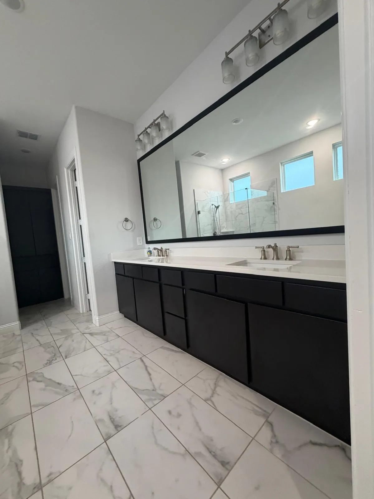 Single Family Residence For Rent in Collin County , 12609 Diamond Creek Drive, Frisco, Texas 75035, 5 Bedroom, 6 Bathroom, 3 Garage spaces, 4,336 Sqft, built in 2022, mls#21374743, Real Estate Agent in Frisco, Homes For Rent in Collin county, Homes For Rent in Frisco, Realtor in Frisco Texas, Real Estate Brokerage Independent Realty Texas, Luminita Cordes Realtor