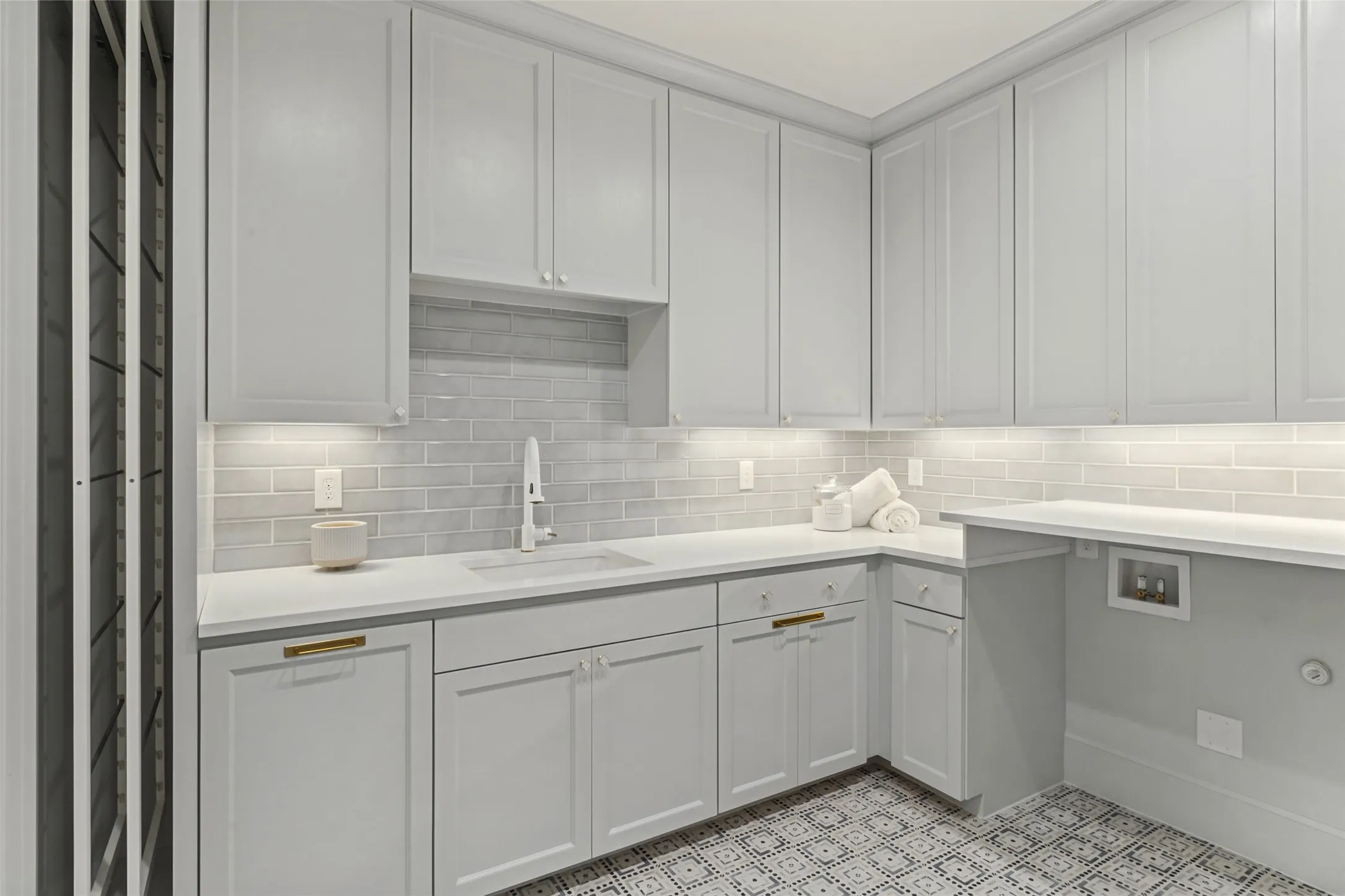 Single Family Residence For Sale in Dallas County , 6910 Wabash Circle, Dallas, Texas 75214, 5 Bedroom, 8 Bathroom, 2 Garage spaces, 6,200 Sqft, built in 2026, mls#21330518, Real Estate Agent in Dallas, Homes For Sale in Dallas county, Homes For Sale in Dallas, Realtor in Dallas Texas, Real Estate Brokerage Independent Realty Texas, Luminita Cordes Realtor