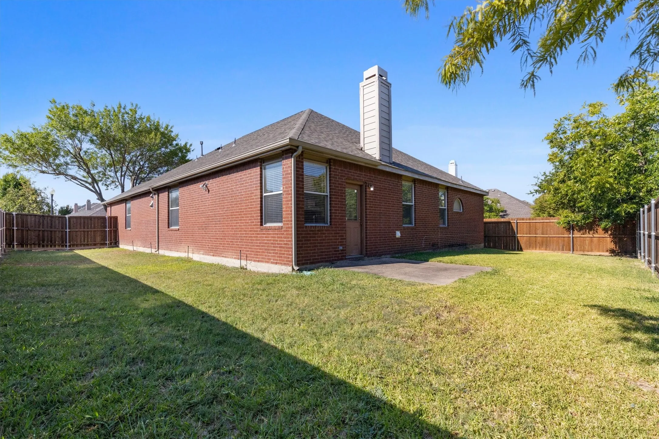 Single Family Residence For Rent in Collin County , 3101 Paradise Valley Drive, Plano, Texas 75025, 4 Bedroom, 2 Bathroom, 2 Garage spaces, 2,297 Sqft, built in 2001, mls#21369305, Real Estate Agent in Plano, Homes For Rent in Collin county, Homes For Rent in Plano, Realtor in Plano Texas, Real Estate Brokerage Independent Realty Texas, Luminita Cordes Realtor