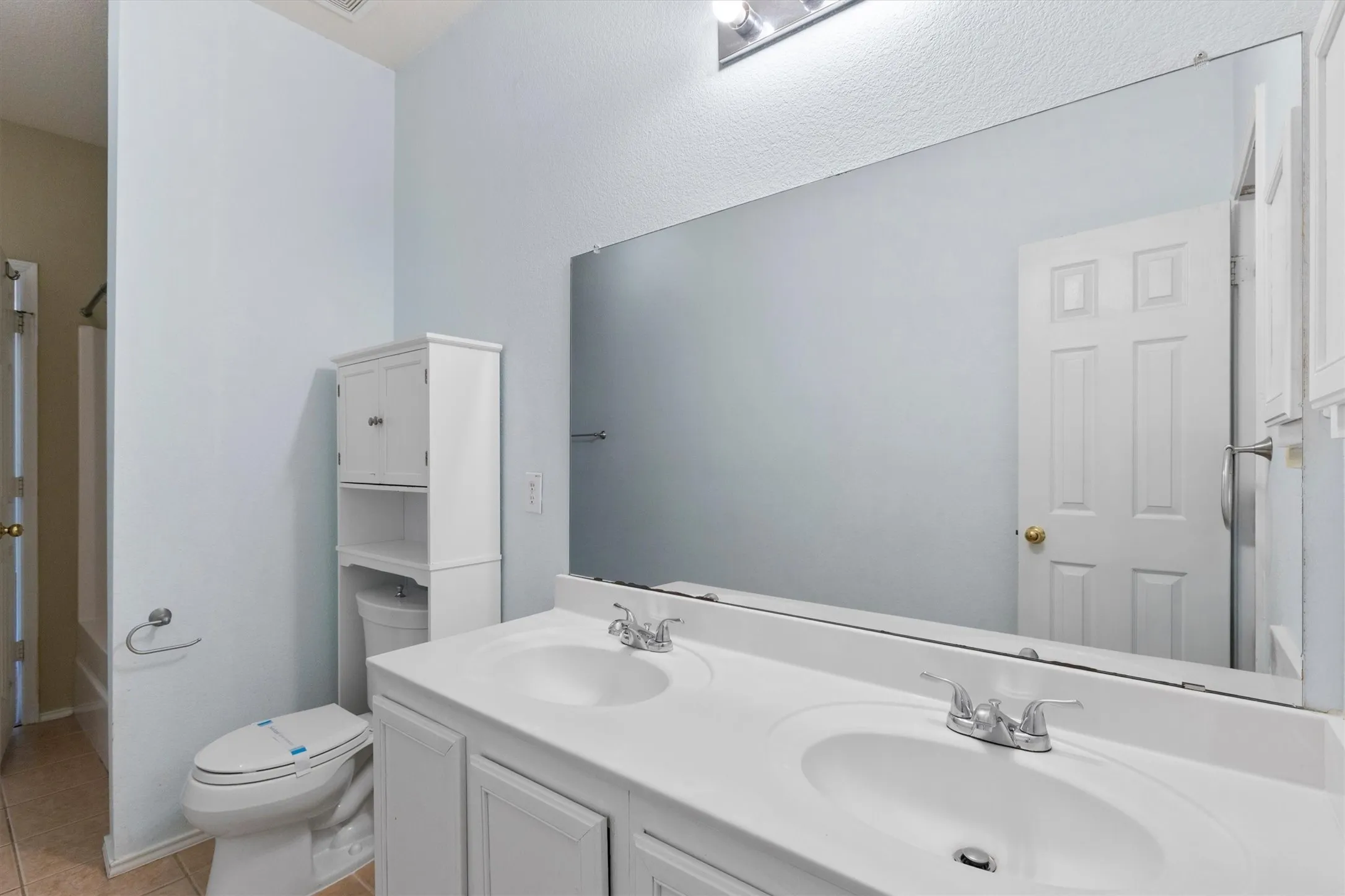 Single Family Residence For Rent in Collin County , 3101 Paradise Valley Drive, Plano, Texas 75025, 4 Bedroom, 2 Bathroom, 2 Garage spaces, 2,297 Sqft, built in 2001, mls#21369305, Real Estate Agent in Plano, Homes For Rent in Collin county, Homes For Rent in Plano, Realtor in Plano Texas, Real Estate Brokerage Independent Realty Texas, Luminita Cordes Realtor