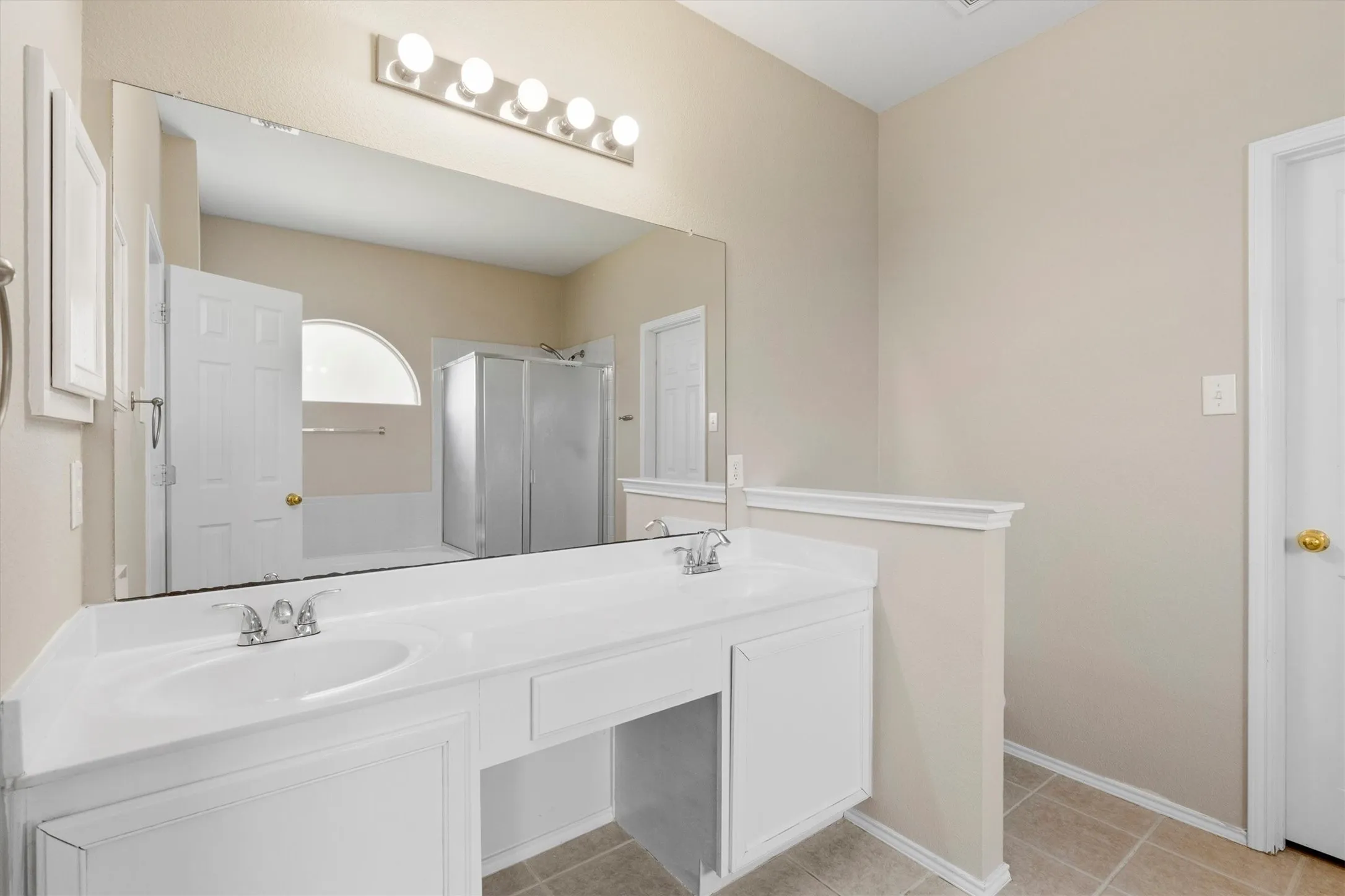 Single Family Residence For Rent in Collin County , 3101 Paradise Valley Drive, Plano, Texas 75025, 4 Bedroom, 2 Bathroom, 2 Garage spaces, 2,297 Sqft, built in 2001, mls#21369305, Real Estate Agent in Plano, Homes For Rent in Collin county, Homes For Rent in Plano, Realtor in Plano Texas, Real Estate Brokerage Independent Realty Texas, Luminita Cordes Realtor