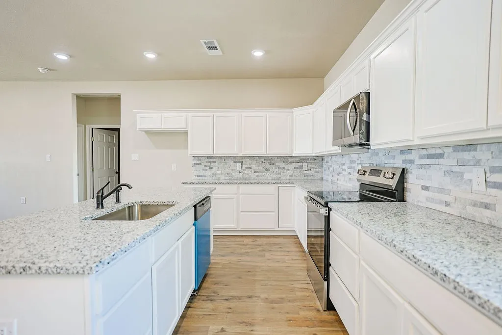 Single Family Residence For Sale in Parker County , 367 Lake Country Drive, Granbury, Texas 76049, 3 Bedroom, 2 Bathroom, Garage spaces, 1,692 Sqft, built in 2026, mls#21374760, Real Estate Agent in Granbury, Homes For Sale in Parker county, Homes For Sale in Granbury, Realtor in Granbury Texas, Real Estate Brokerage Independent Realty Texas, Luminita Cordes Realtor