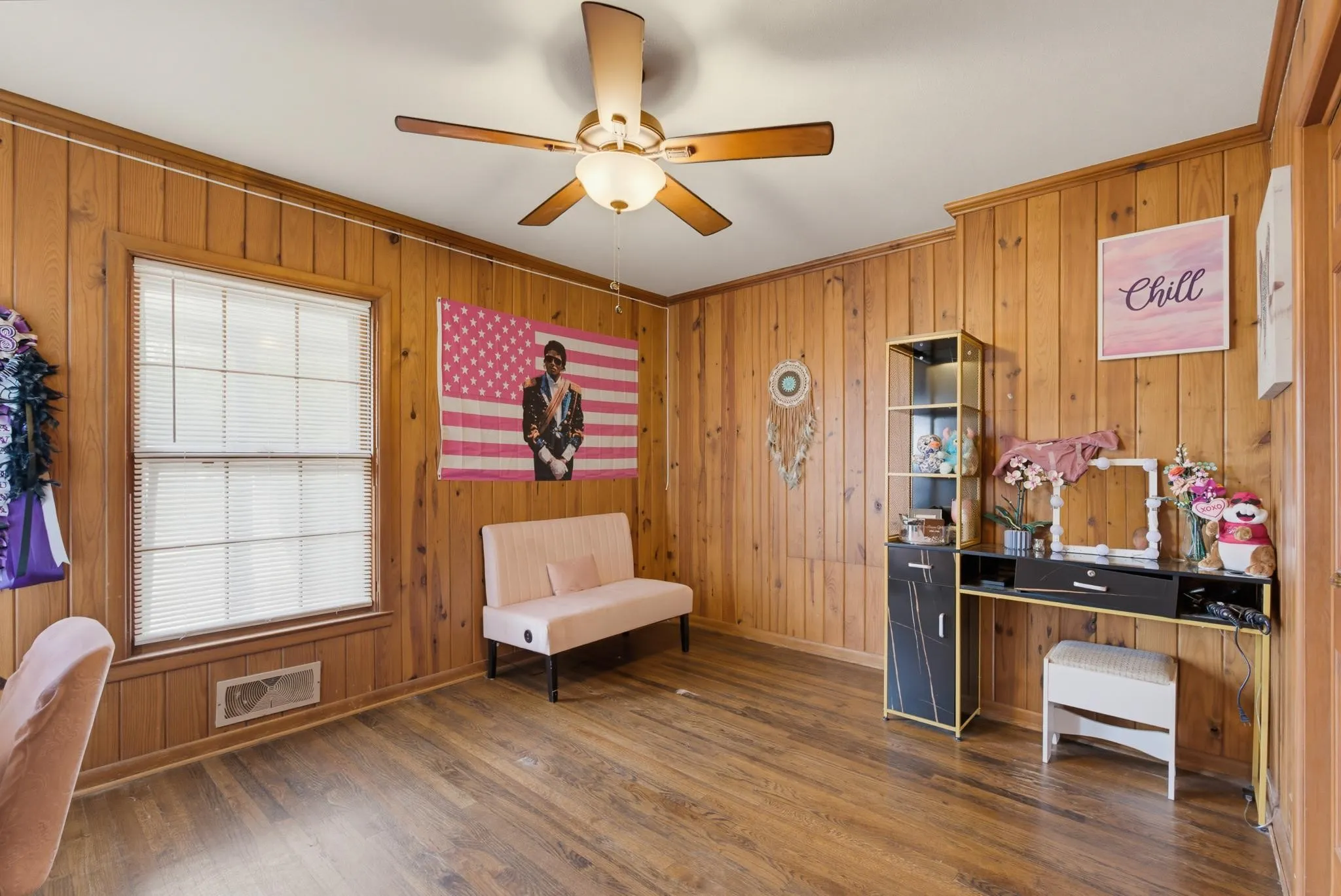 Single Family Residence For Sale in Knox County , 360 S 11th Avenue, Munday, Texas 76371, 4 Bedroom, 2 Bathroom, 2 Garage spaces, 1,932 Sqft, built in 1960, mls#21373346, Real Estate Agent in Munday, Homes For Sale in Knox county, Homes For Sale in Munday, Realtor in Munday Texas, Real Estate Brokerage Independent Realty Texas, Luminita Cordes Realtor