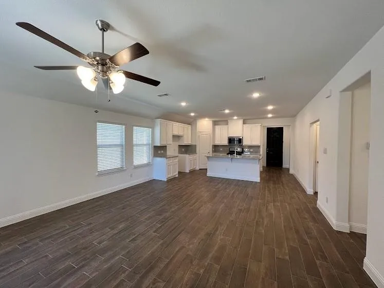 Single Family Residence For Rent in Collin County , 1408 Rendyn Street, Anna, Texas 75409, 4 Bedroom, 2 Bathroom, 2 Garage spaces, 1,806 Sqft, built in 2021, mls#21374764, Real Estate Agent in Anna, Homes For Rent in Collin county, Homes For Rent in Anna, Realtor in Anna Texas, Real Estate Brokerage Independent Realty Texas, Luminita Cordes Realtor