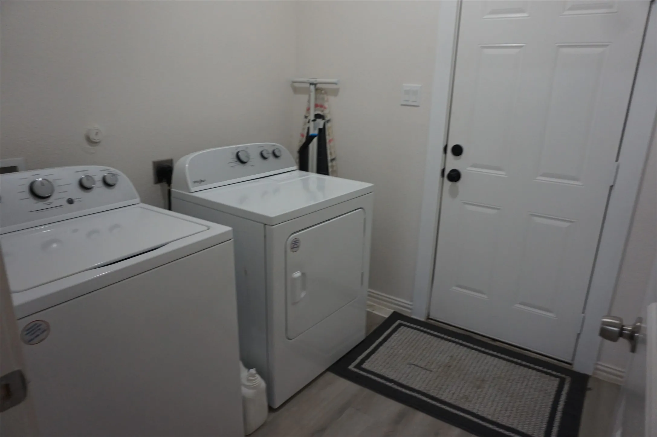 Single Family Residence For Rent in Dallas County , 4819 Baldwin Street, Dallas, Texas 75210, 3 Bedroom, 2 Bathroom, 1 Garage spaces, 1,530 Sqft, built in 2022, mls#21373230, Real Estate Agent in Dallas, Homes For Rent in Dallas county, Homes For Rent in Dallas, Realtor in Dallas Texas, Real Estate Brokerage Independent Realty Texas, Luminita Cordes Realtor