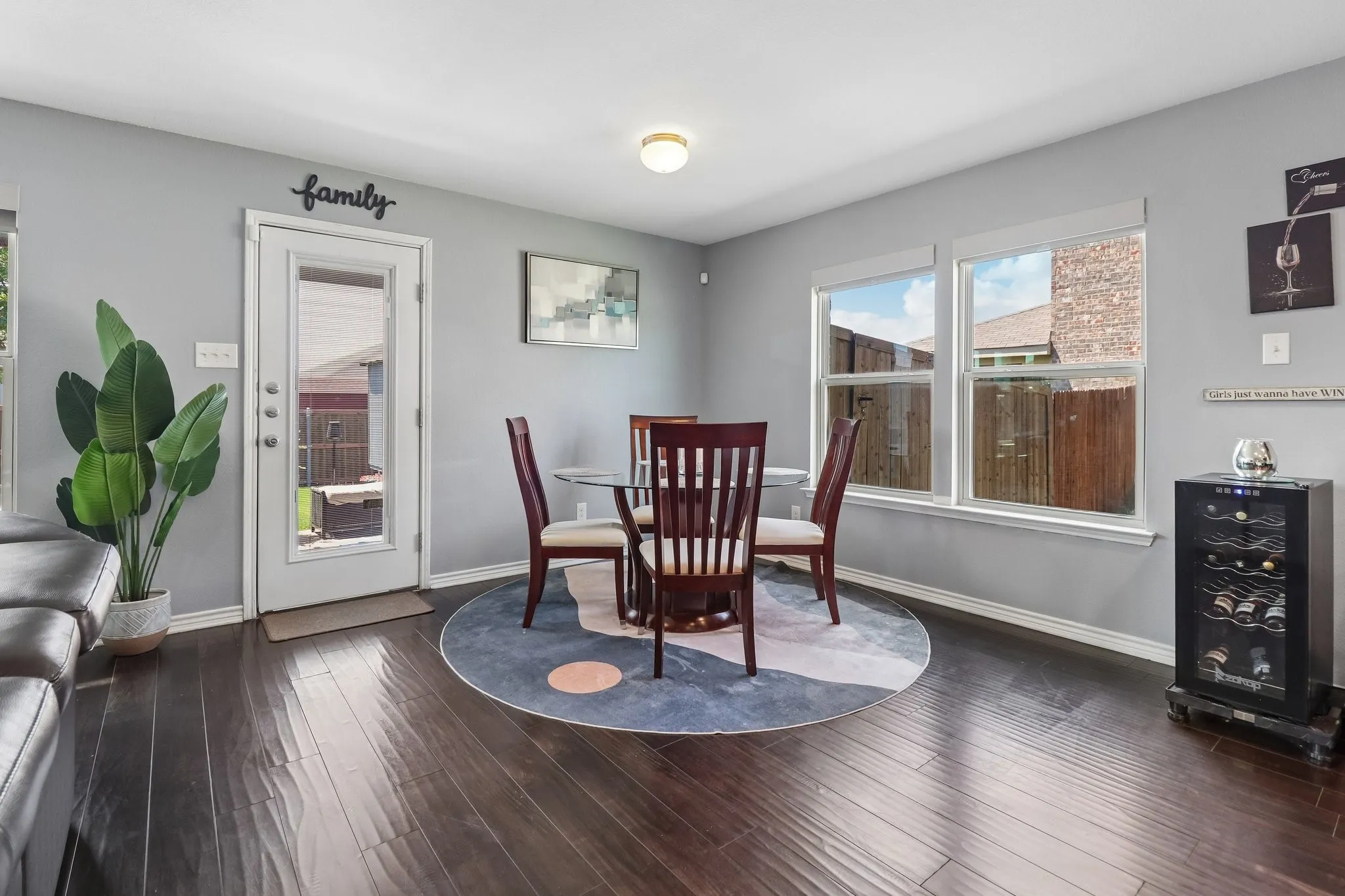 Single Family Residence For Rent in Dallas County , 716 Snowy Orchid Lane, De Soto, Texas 75115, 4 Bedroom, 3 Bathroom, 2 Garage spaces, 2,918 Sqft, built in 2015, mls#21373946, Real Estate Agent in De Soto, Homes For Rent in Dallas county, Homes For Rent in De Soto, Realtor in De Soto Texas, Real Estate Brokerage Independent Realty Texas, Luminita Cordes Realtor