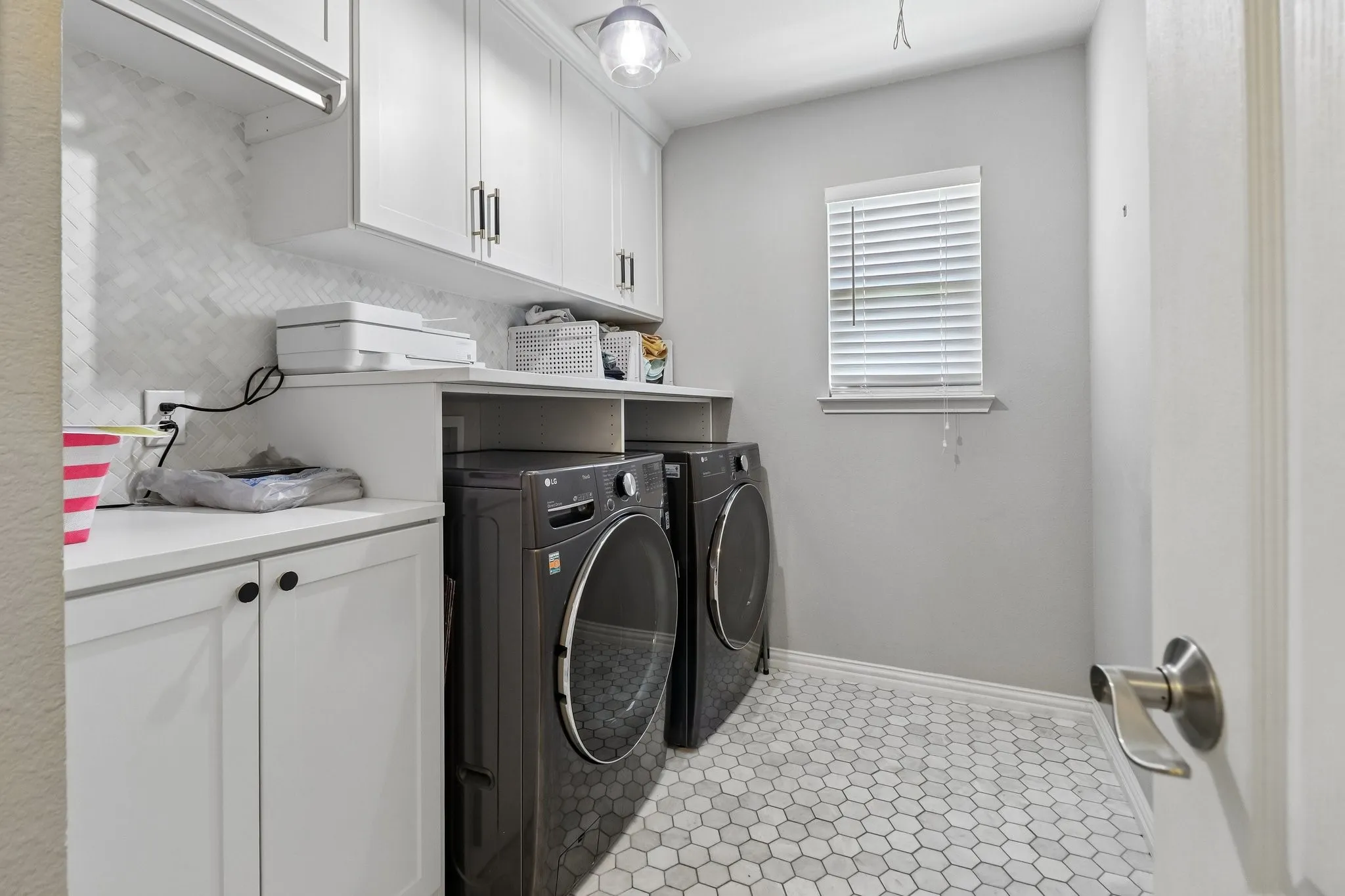 Single Family Residence For Rent in Dallas County , 716 Snowy Orchid Lane, De Soto, Texas 75115, 4 Bedroom, 3 Bathroom, 2 Garage spaces, 2,918 Sqft, built in 2015, mls#21373946, Real Estate Agent in De Soto, Homes For Rent in Dallas county, Homes For Rent in De Soto, Realtor in De Soto Texas, Real Estate Brokerage Independent Realty Texas, Luminita Cordes Realtor