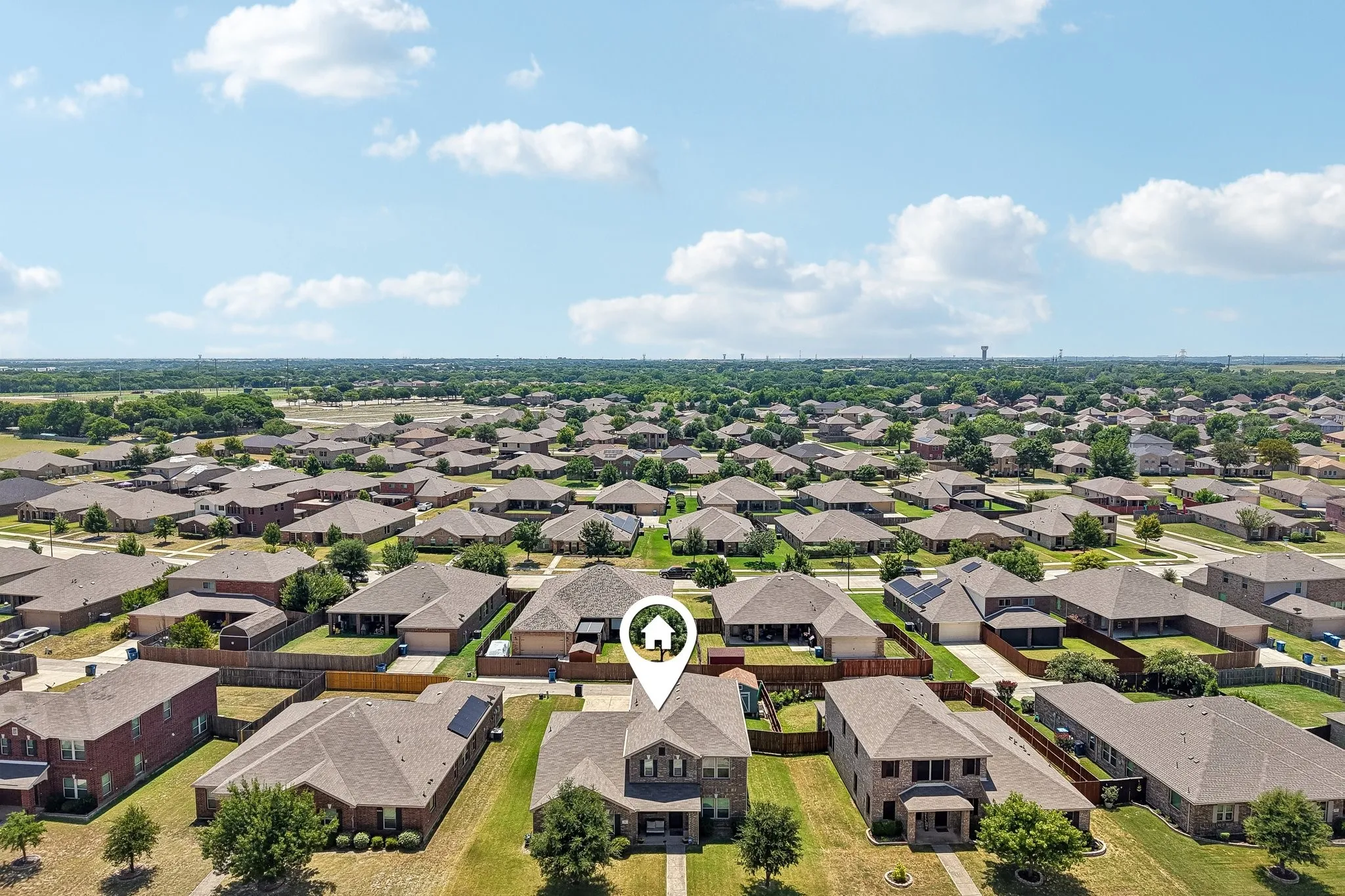 Single Family Residence For Rent in Dallas County , 716 Snowy Orchid Lane, De Soto, Texas 75115, 4 Bedroom, 3 Bathroom, 2 Garage spaces, 2,918 Sqft, built in 2015, mls#21373946, Real Estate Agent in De Soto, Homes For Rent in Dallas county, Homes For Rent in De Soto, Realtor in De Soto Texas, Real Estate Brokerage Independent Realty Texas, Luminita Cordes Realtor